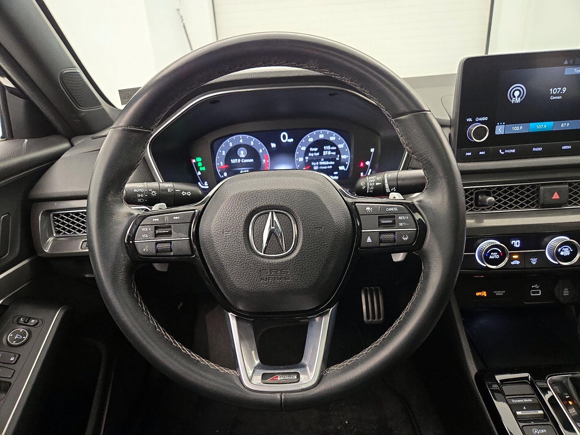 Thumbnail: 2023 Acura Integra - 10