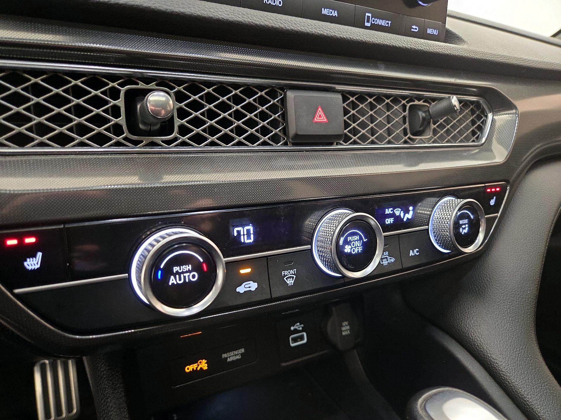 Thumbnail: 2023 Acura Integra - 16