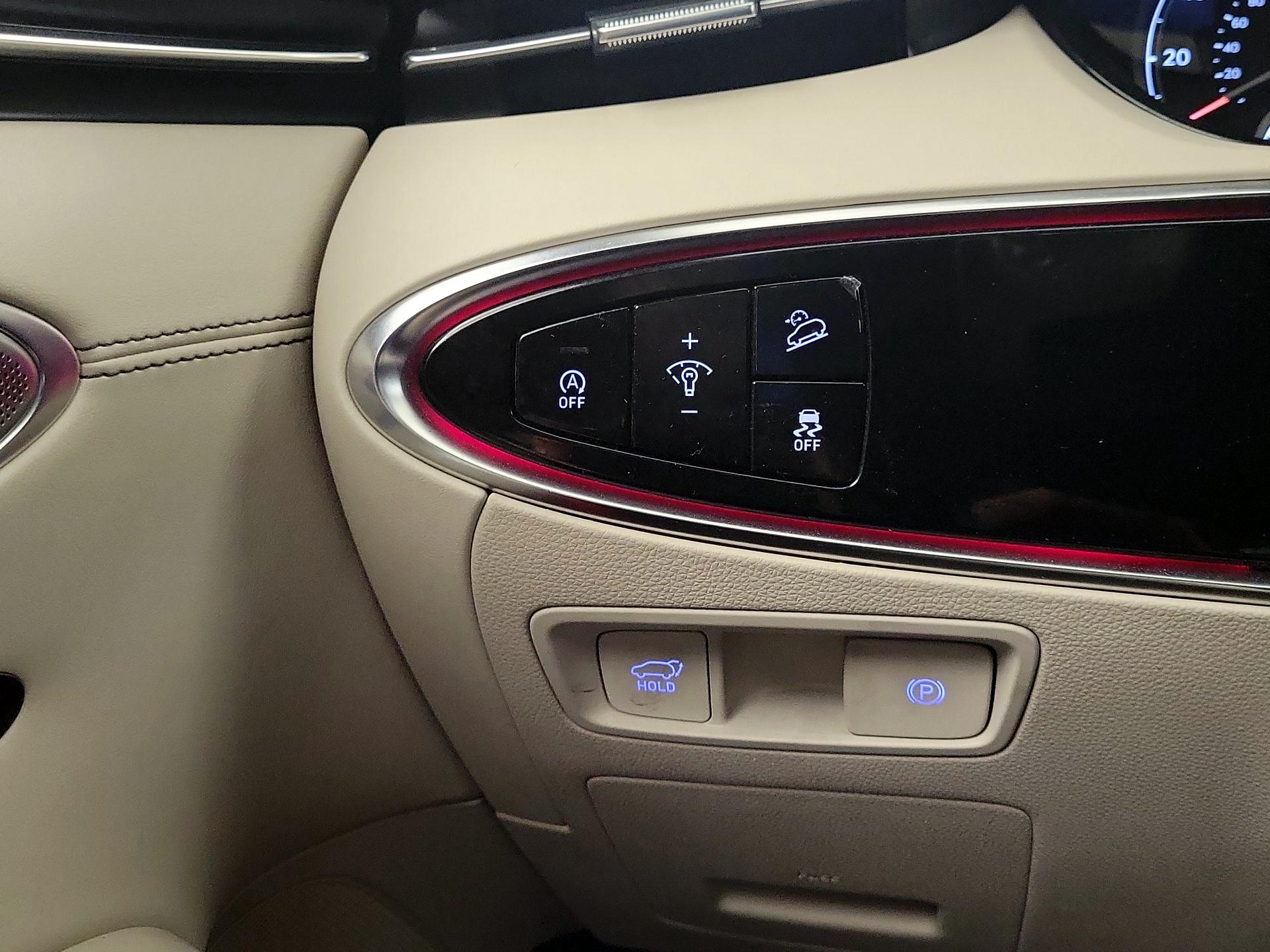 Thumbnail: 2022 Genesis GV70 - 11