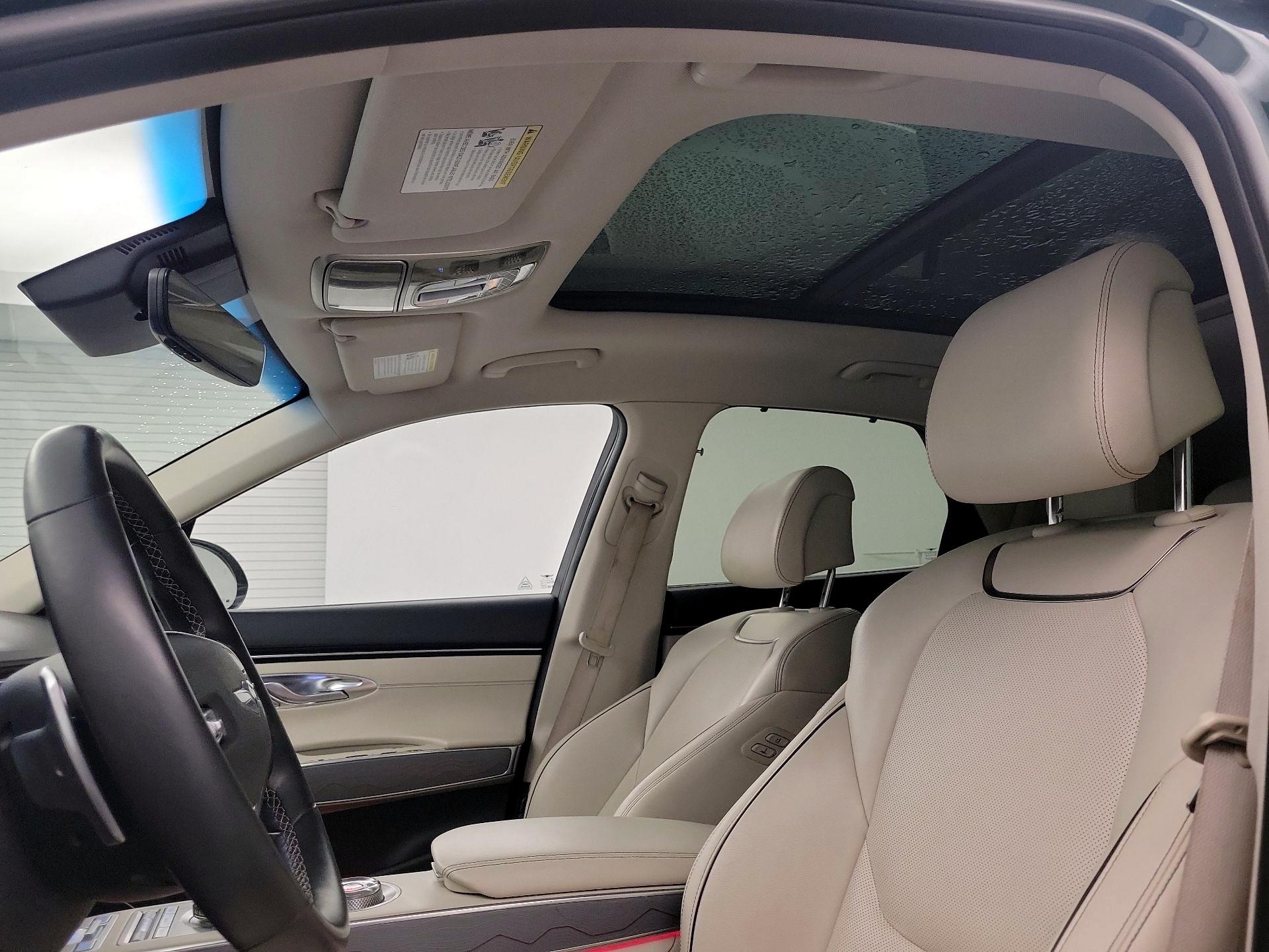 Thumbnail: 2022 Genesis GV70 - 18