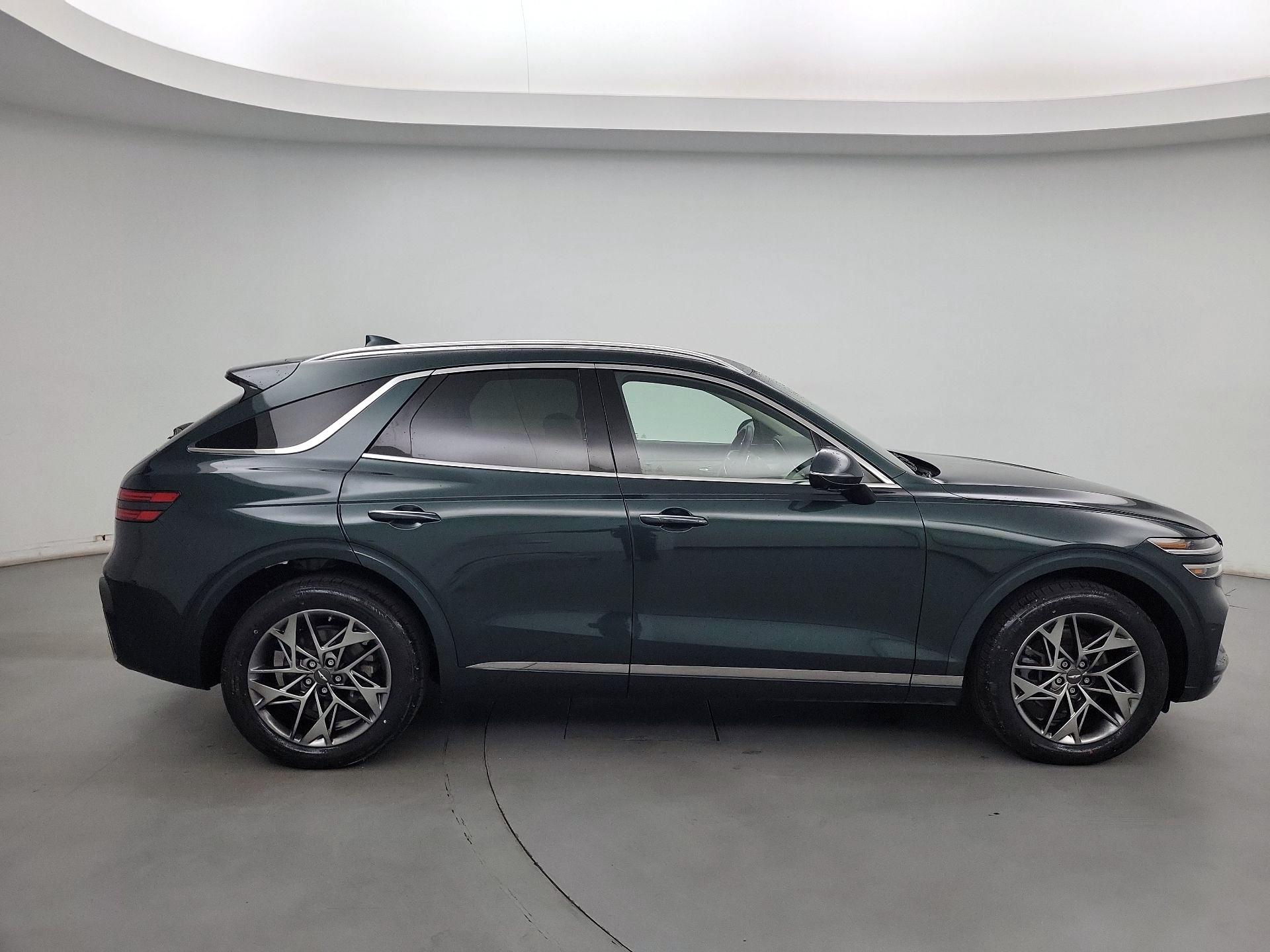 Thumbnail: 2022 Genesis GV70 - 4