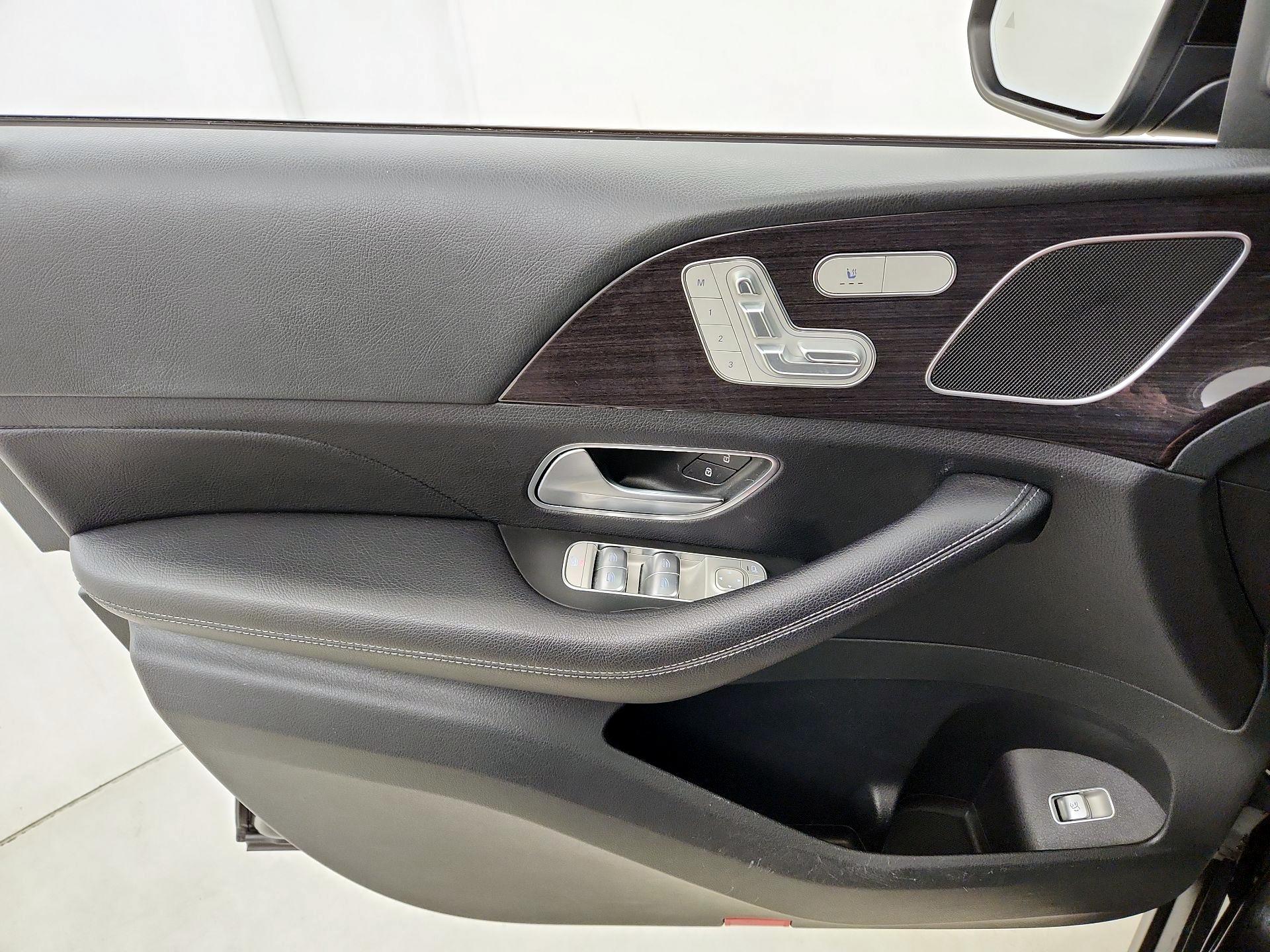 Thumbnail: 2020 Mercedes-Benz GLE - 12