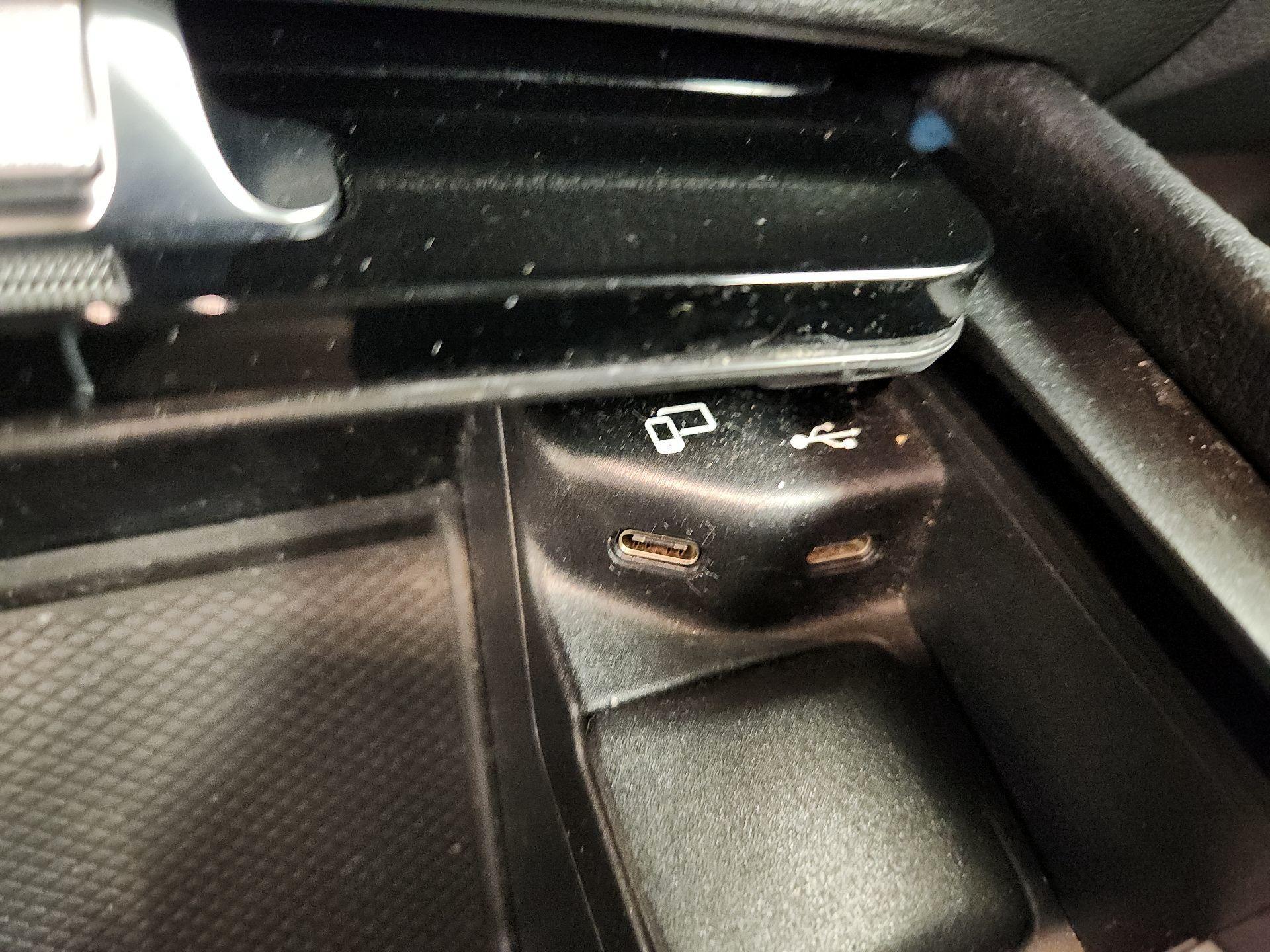 Thumbnail: 2020 Mercedes-Benz GLE - 19