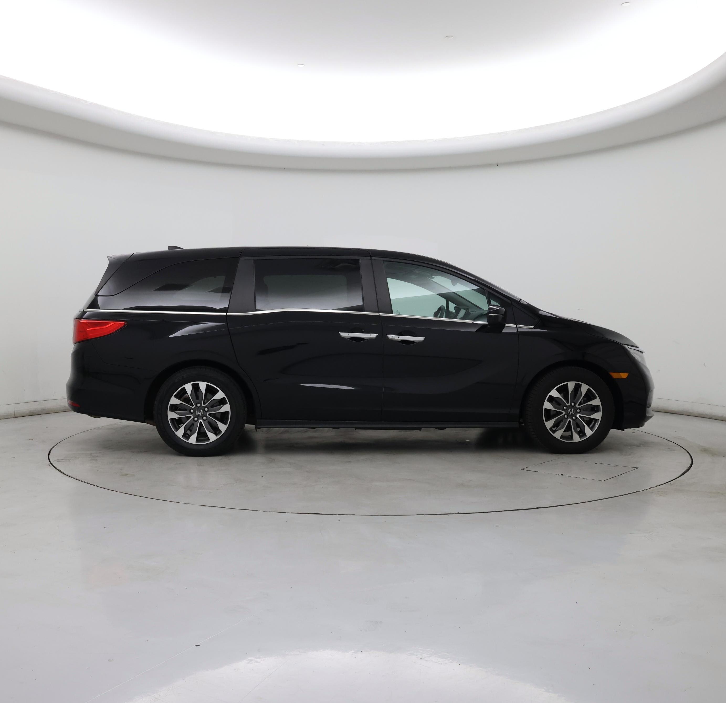 Thumbnail: 2023 Honda Odyssey - 7