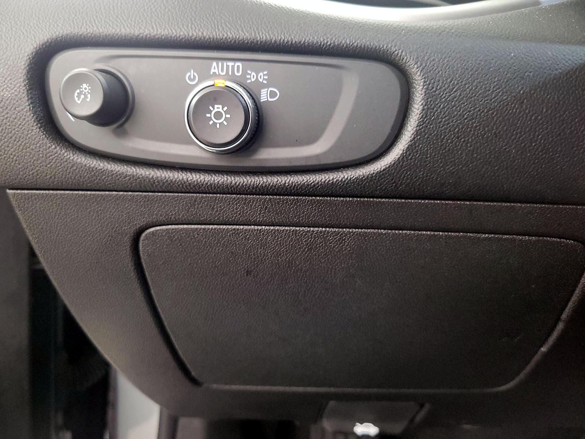 Thumbnail: 2024 Chevrolet Malibu - 13