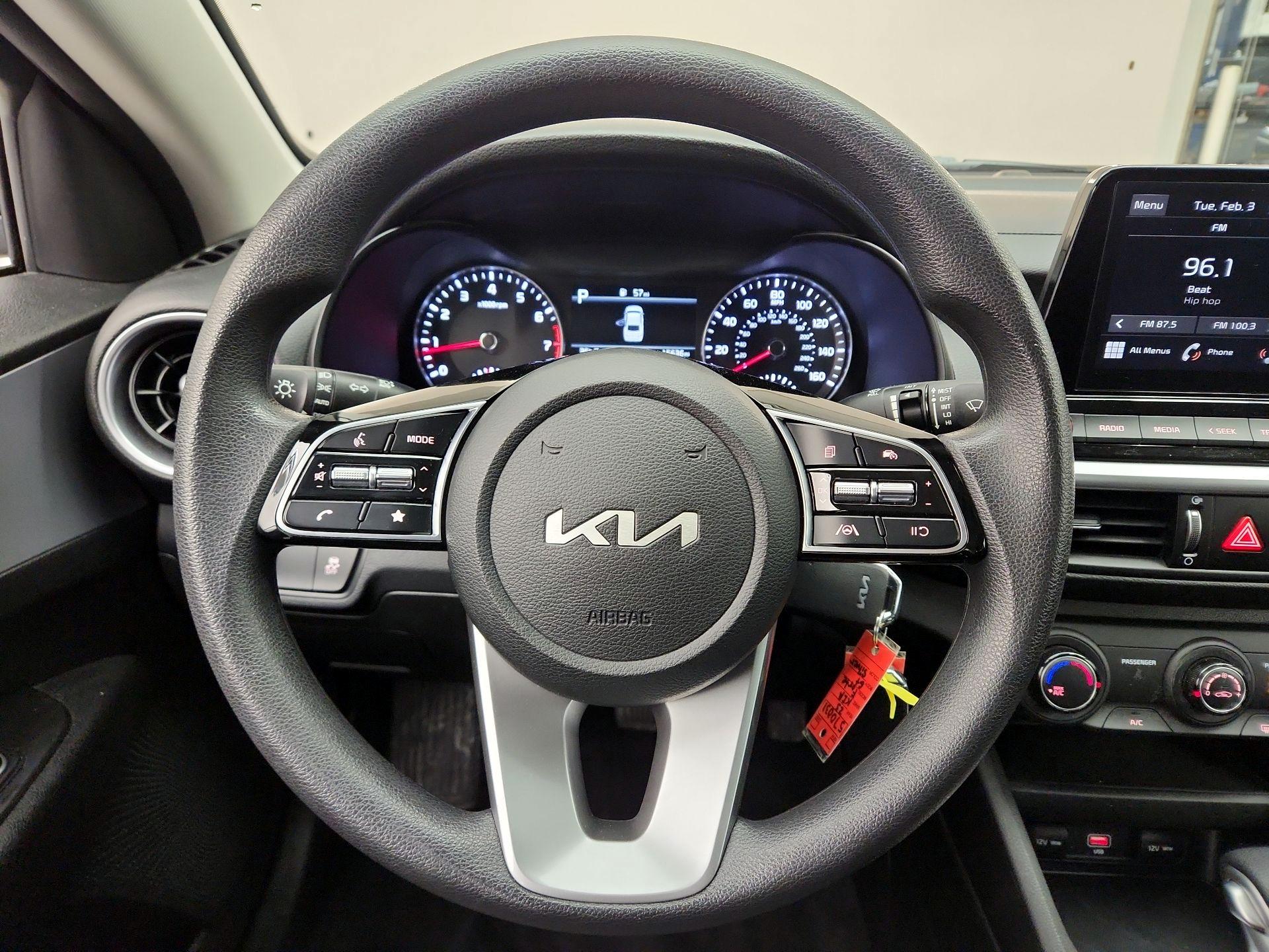 Thumbnail: 2023 Kia Forte - 10