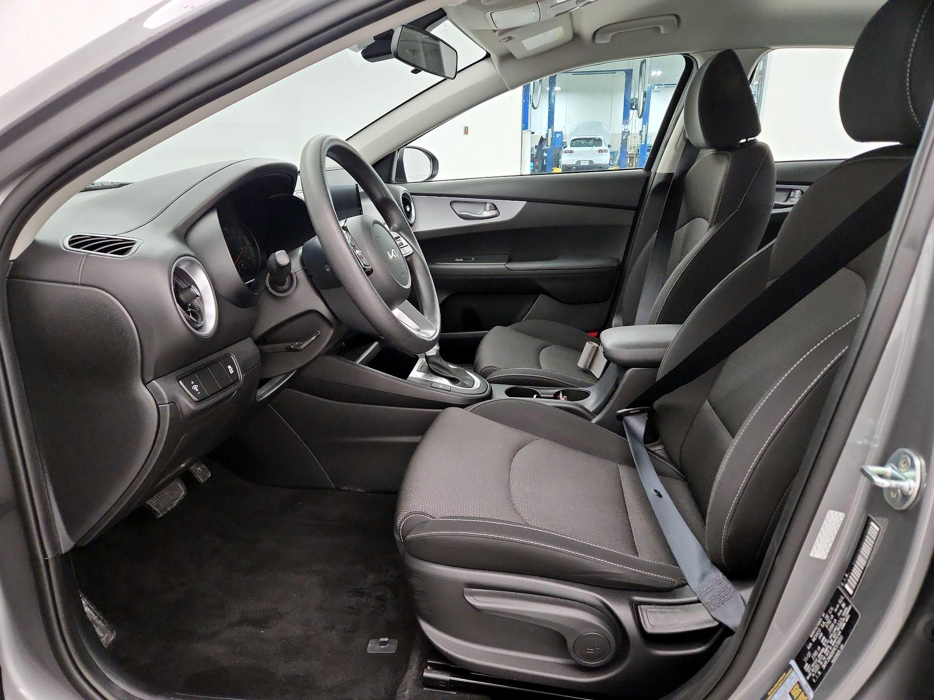 Thumbnail: 2023 Kia Forte - 11