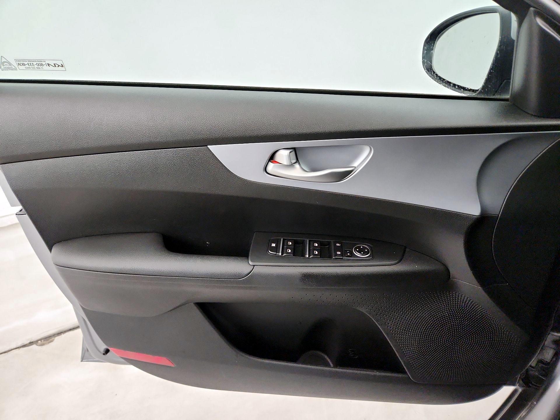 Thumbnail: 2023 Kia Forte - 12