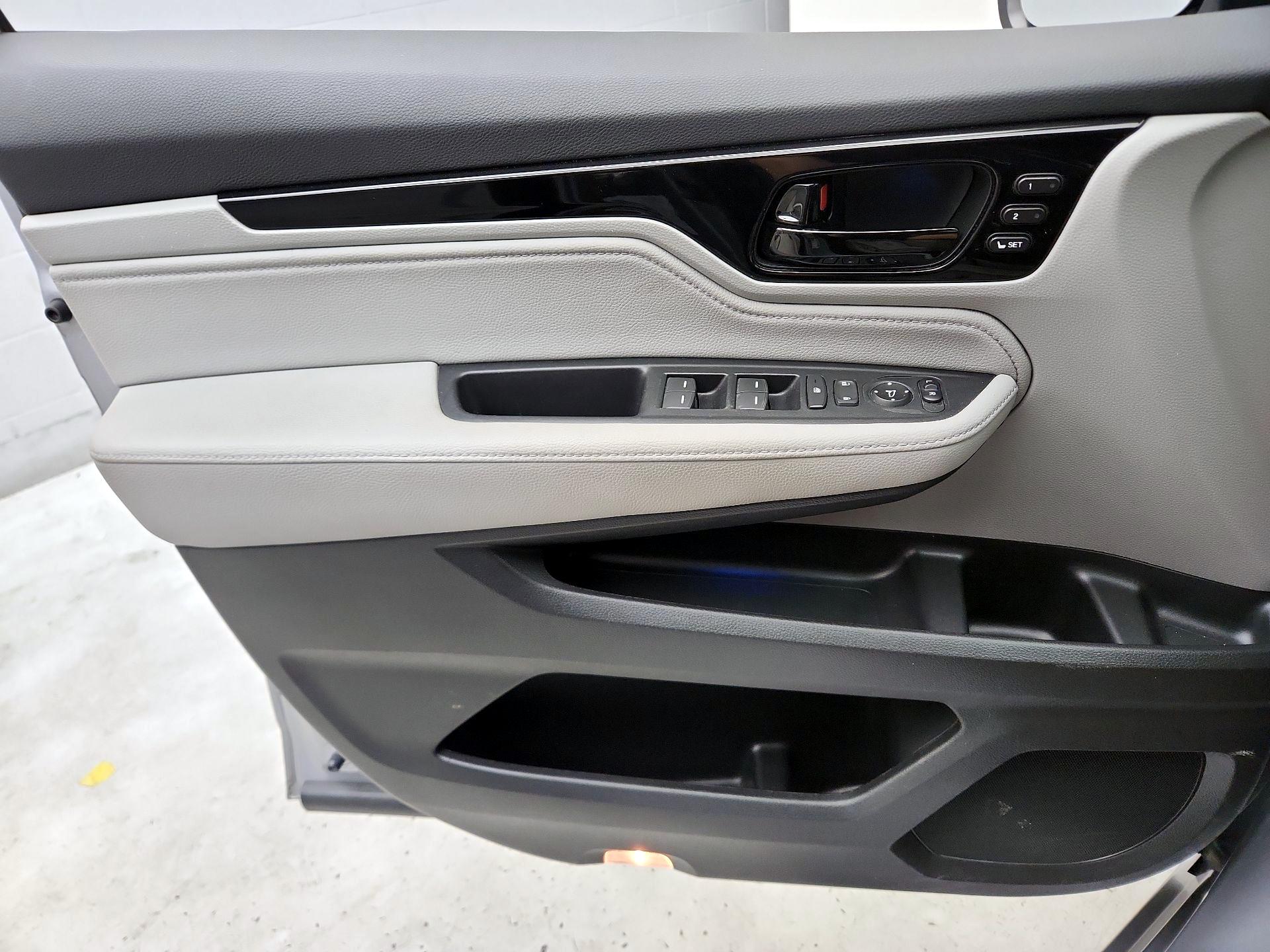 Thumbnail: 2023 Honda Odyssey - 12