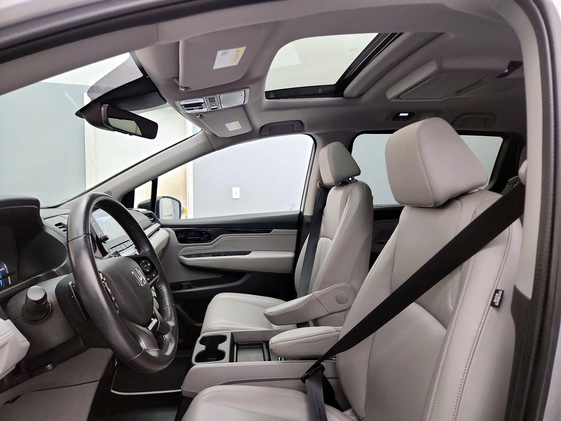 Thumbnail: 2023 Honda Odyssey - 20