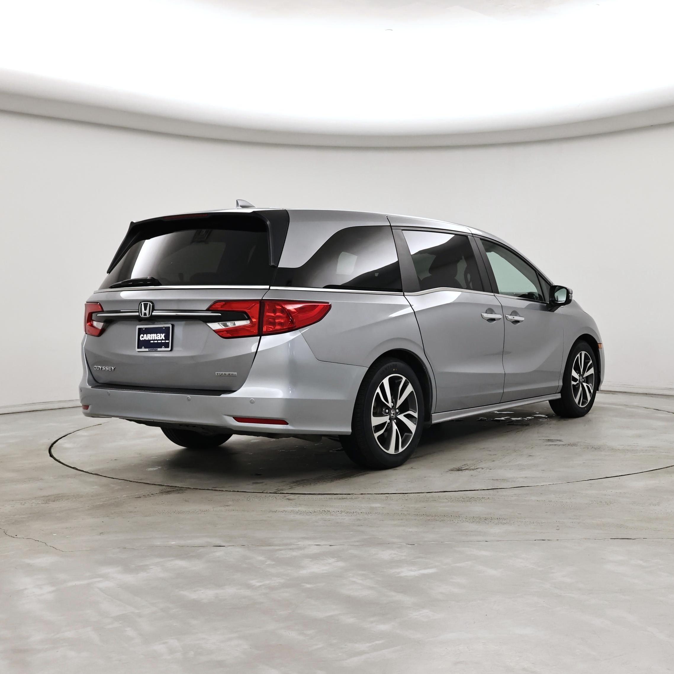 Thumbnail: 2023 Honda Odyssey - 8