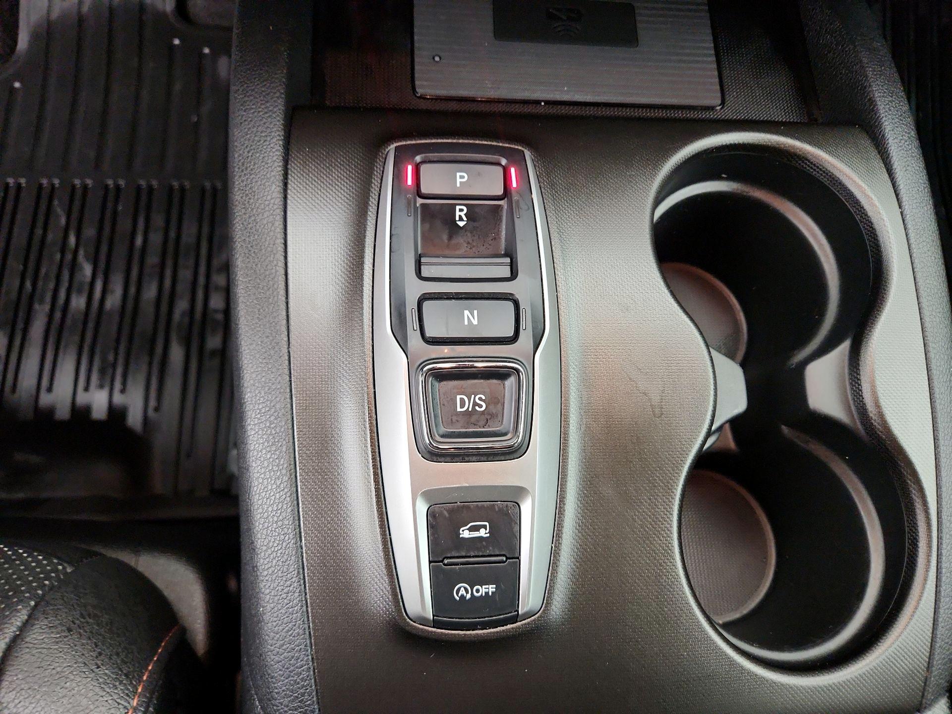 Thumbnail: 2022 Honda Pilot - 17