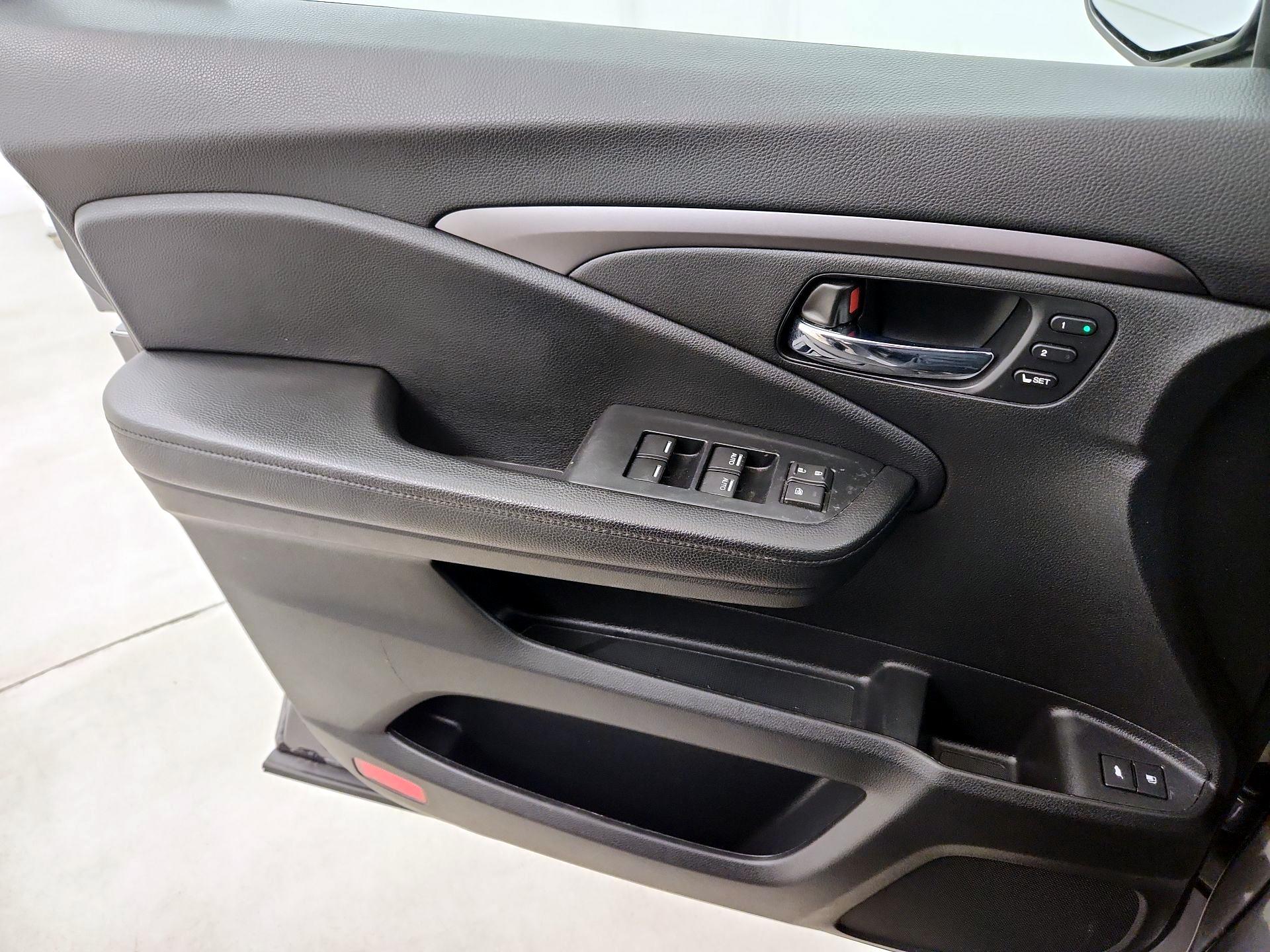 Thumbnail: 2022 Honda Pilot - 12