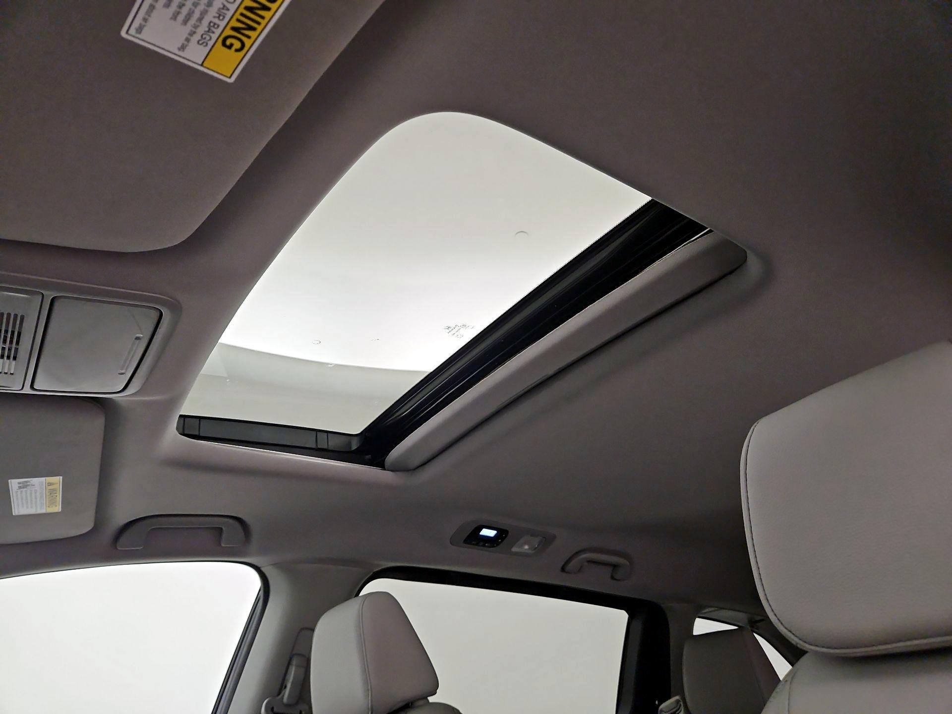 Thumbnail: 2023 Honda Odyssey - 19