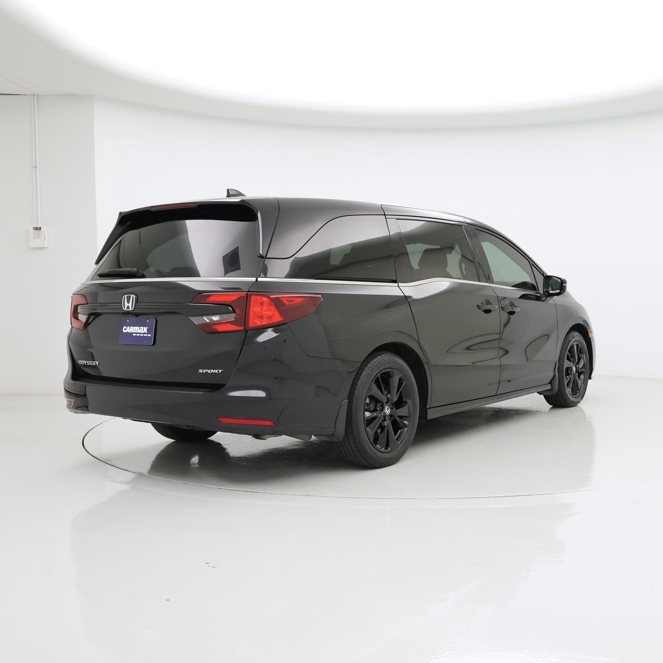 Thumbnail: 2023 Honda Odyssey - 8