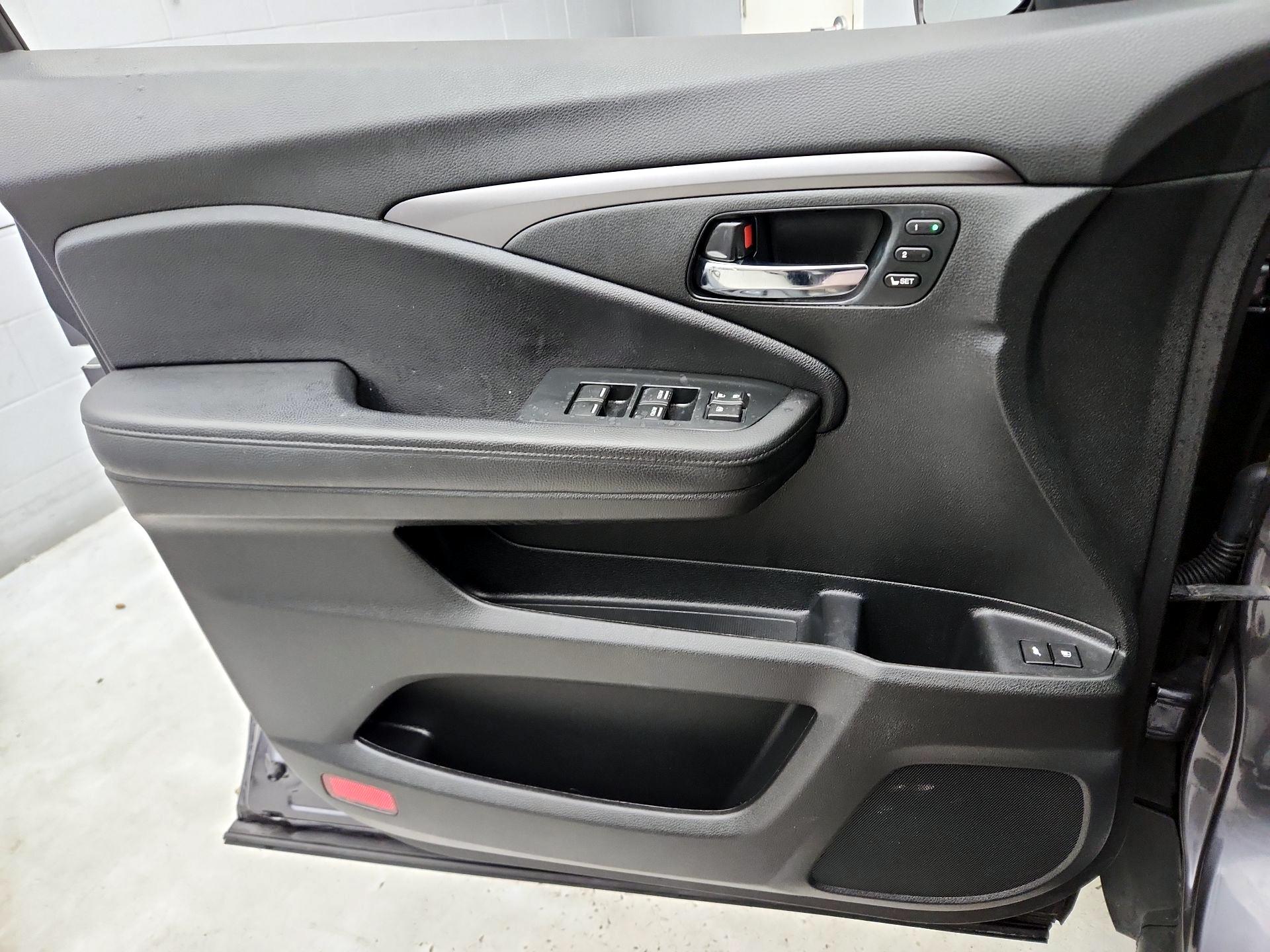 Thumbnail: 2022 Honda Pilot - 12