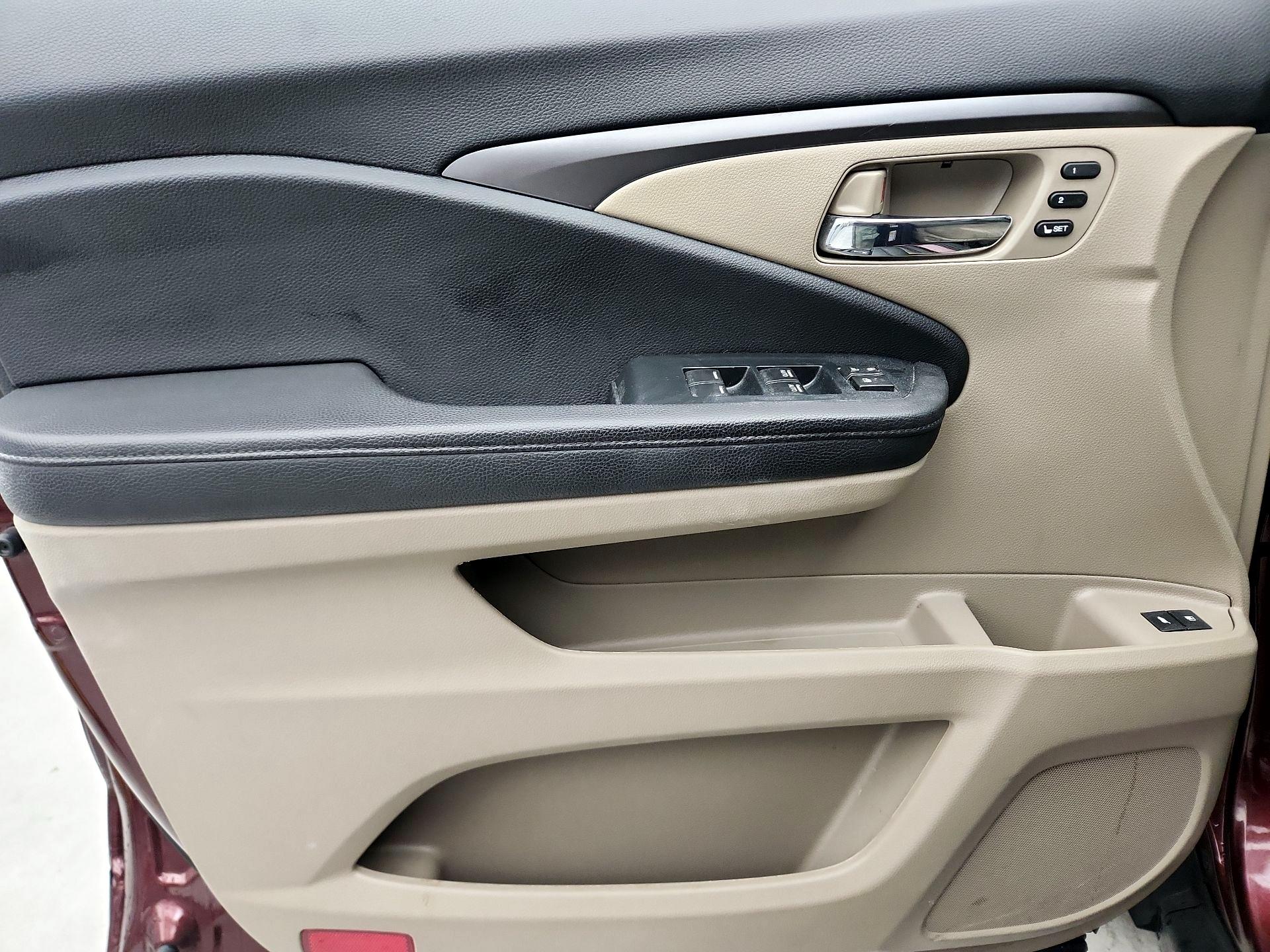 Thumbnail: 2022 Honda Pilot - 12