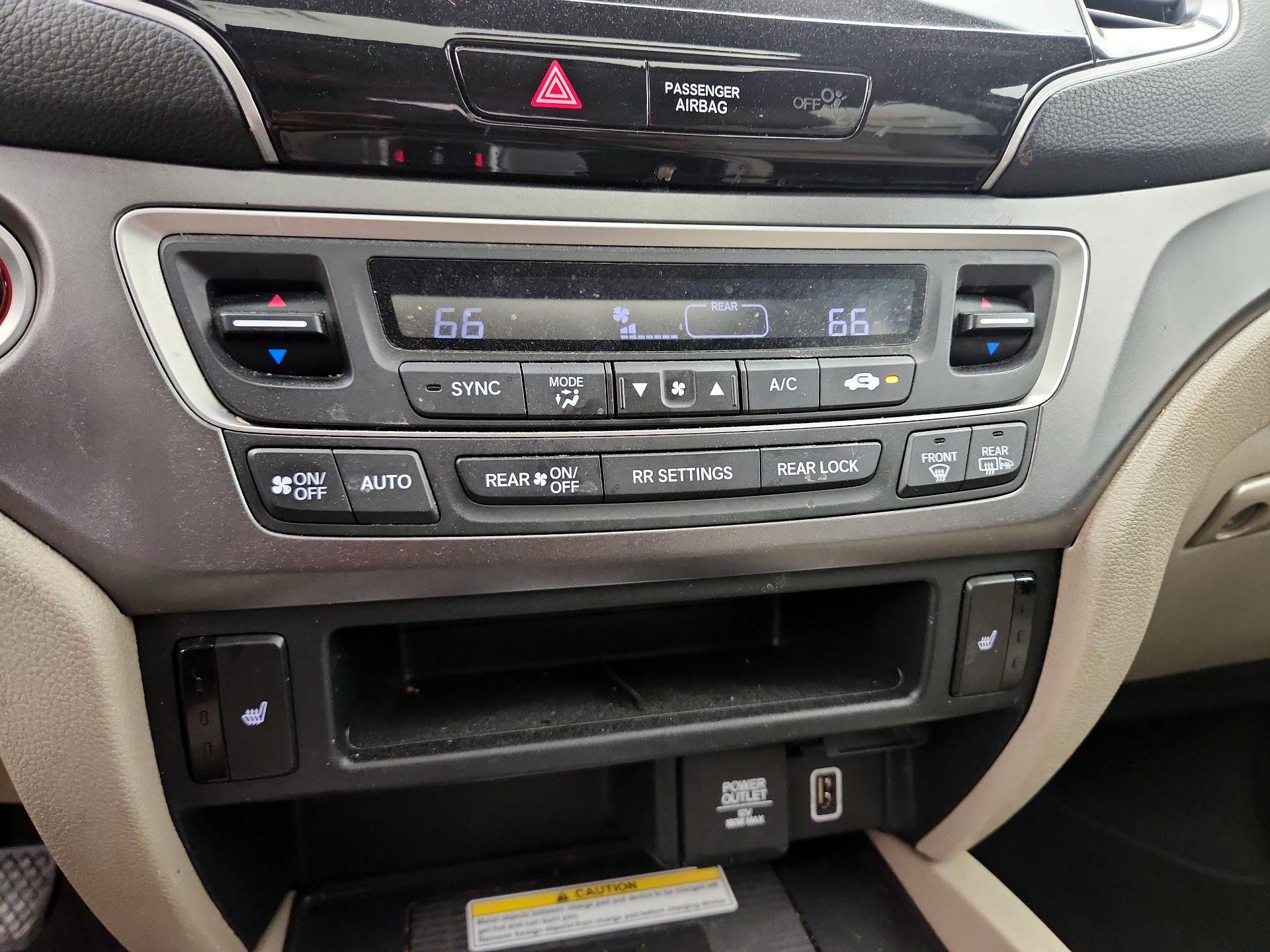 Thumbnail: 2022 Honda Pilot - 16