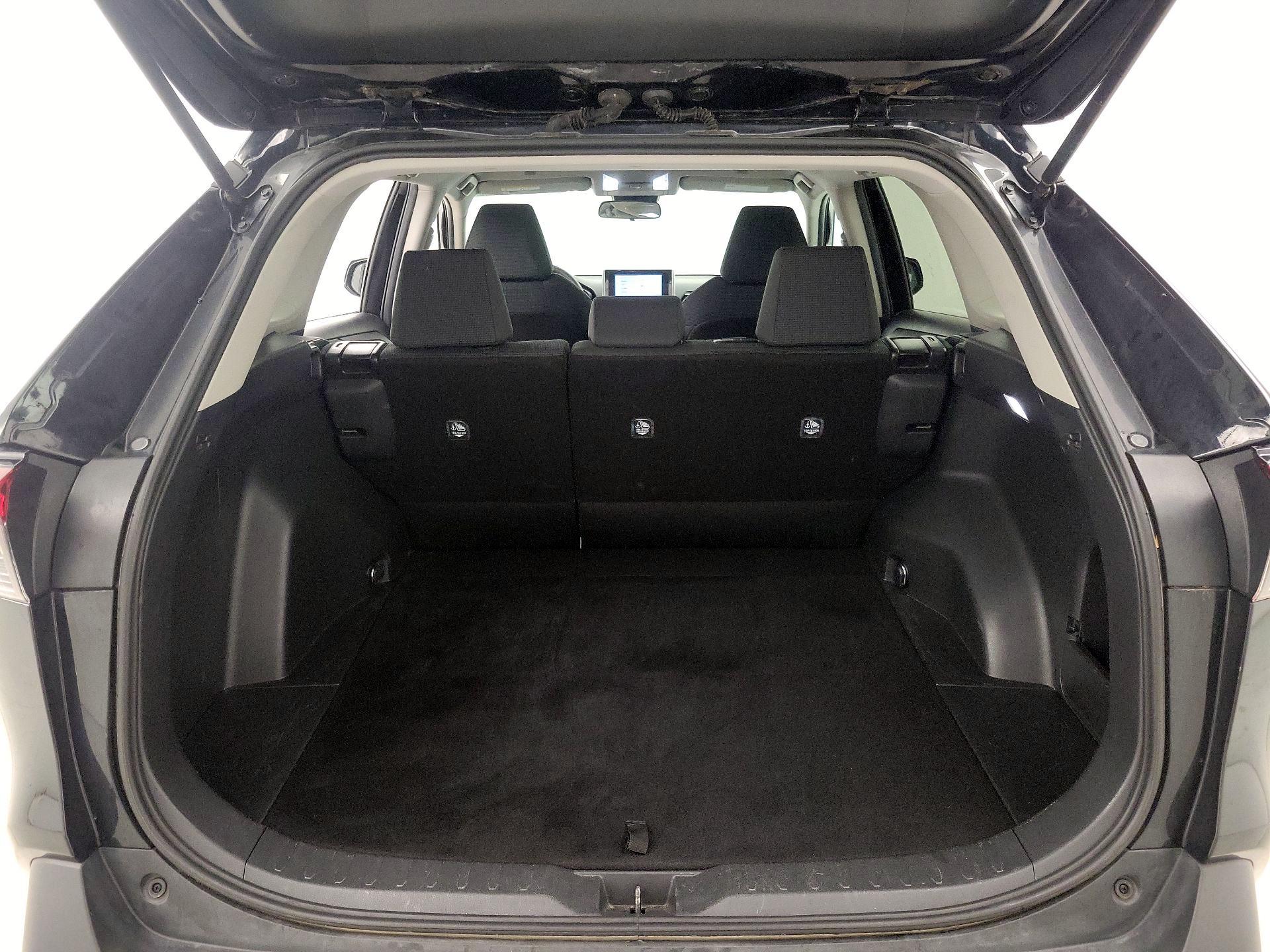 Thumbnail: 2024 Toyota RAV4 - 20