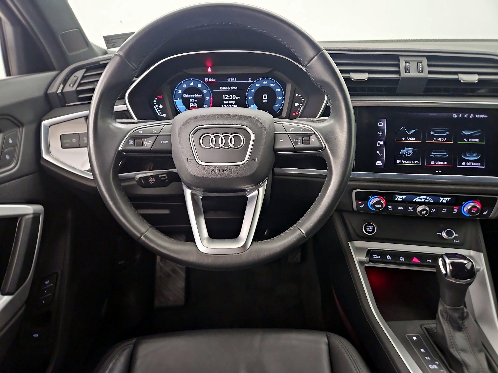 Thumbnail: 2022 Audi Q3 - 10