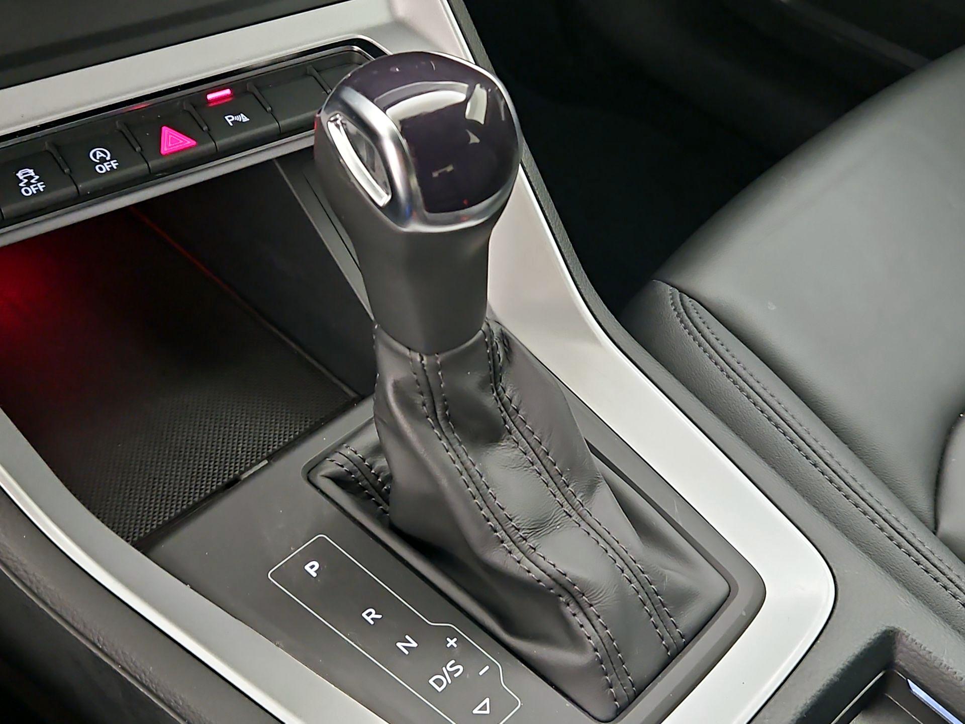 Thumbnail: 2022 Audi Q3 - 17