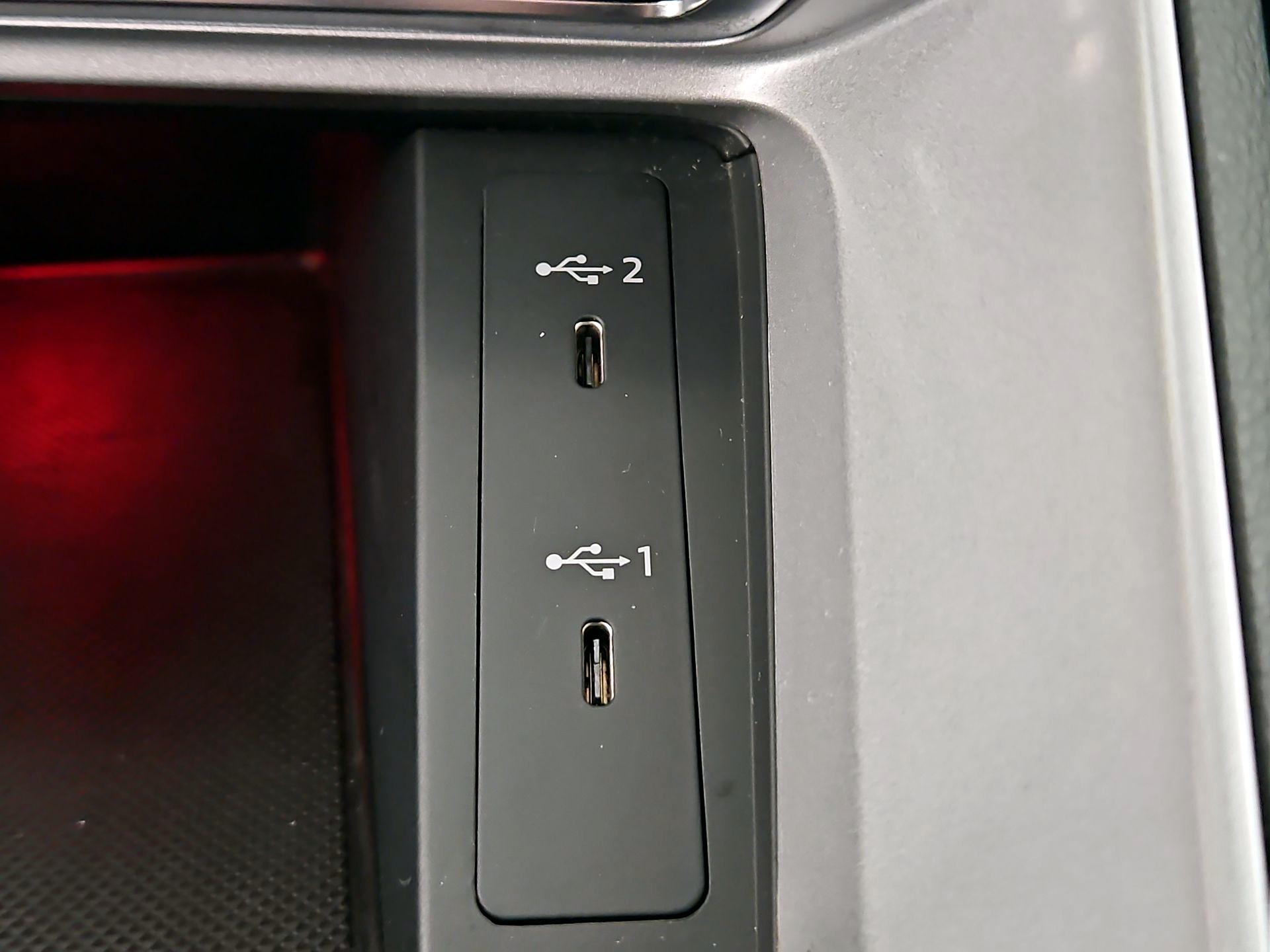 Thumbnail: 2022 Audi Q3 - 18