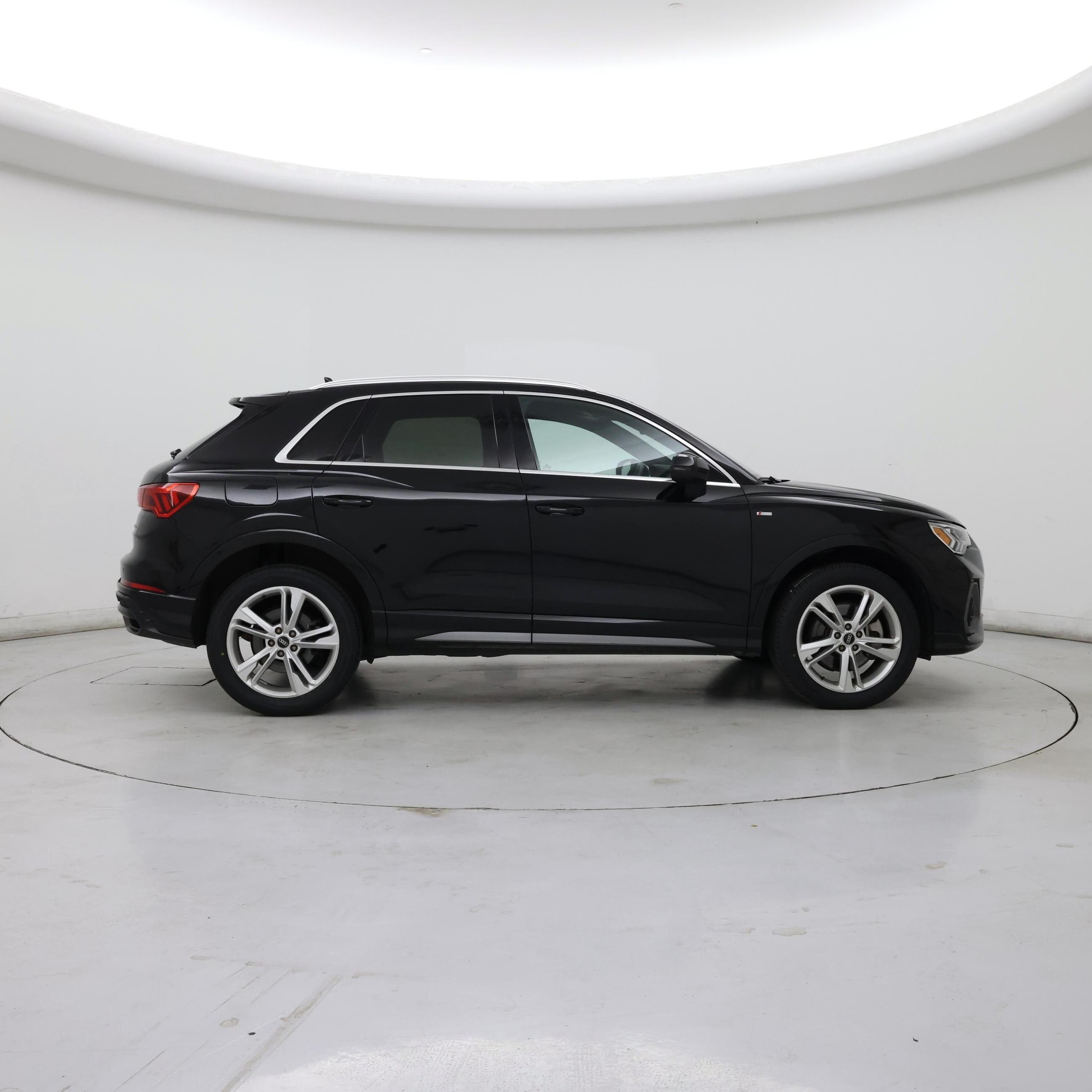 Thumbnail: 2022 Audi Q3 - 7