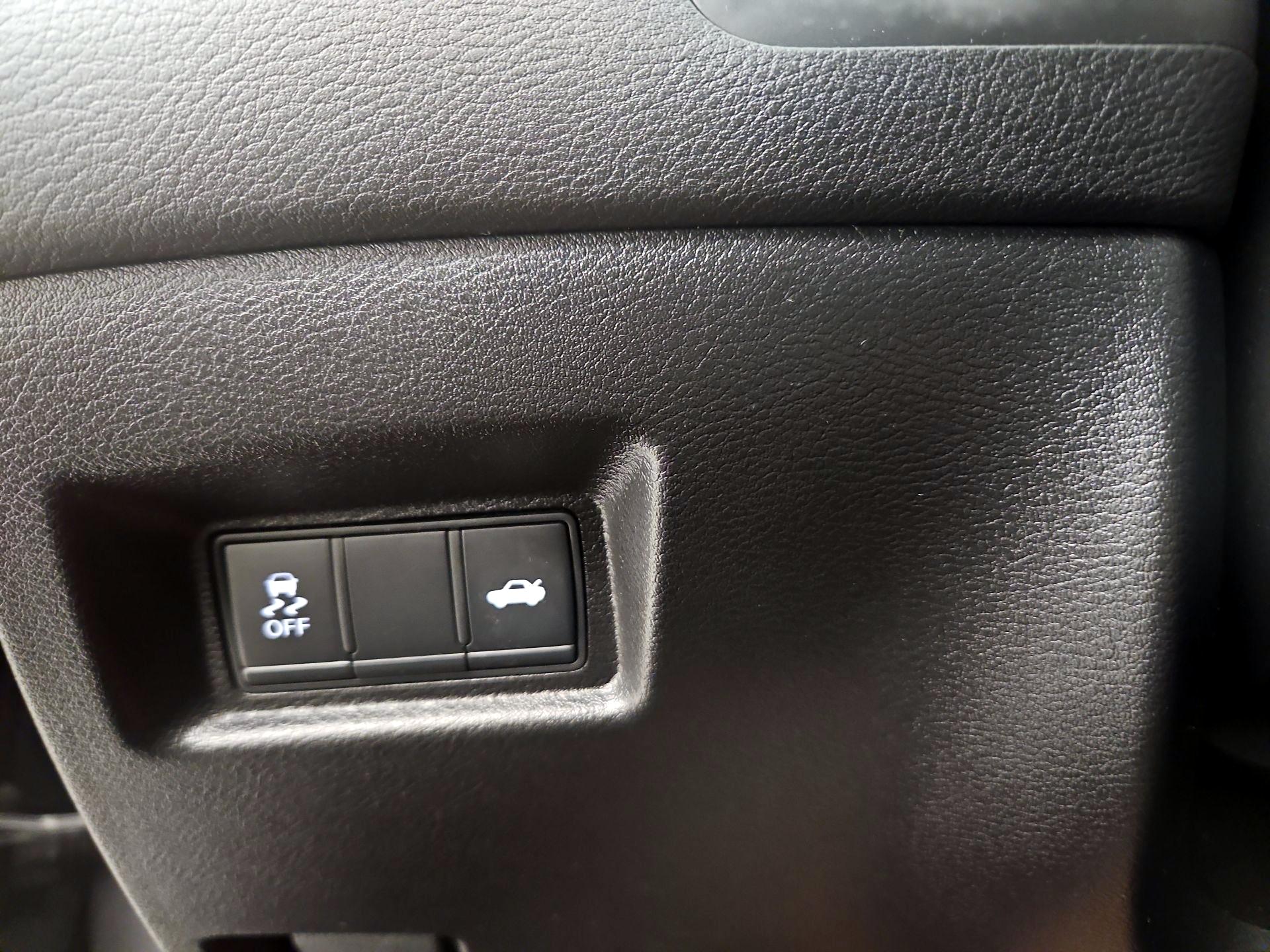 Thumbnail: 2021 INFINITI Q50 - 13