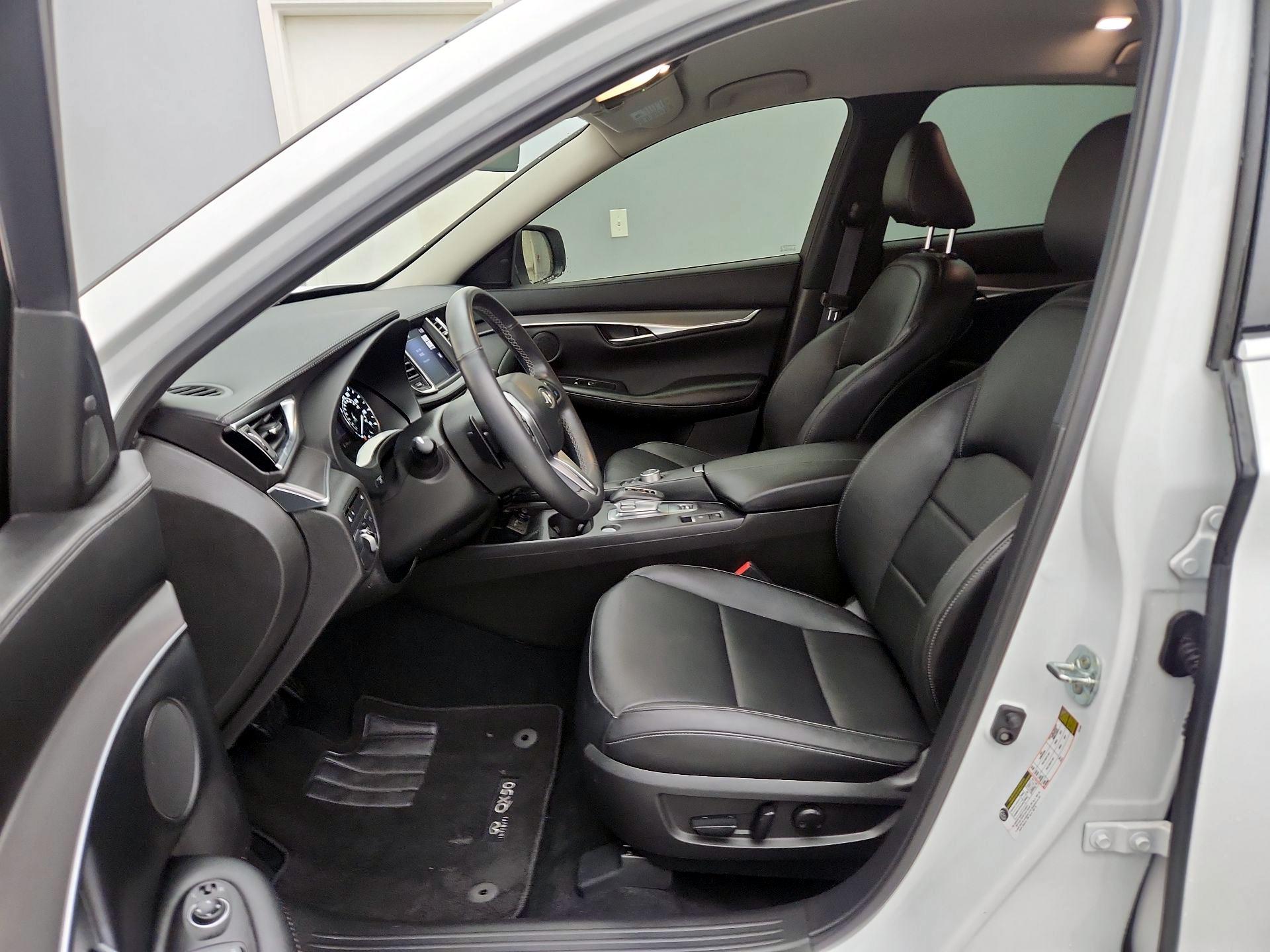 Thumbnail: 2023 INFINITI QX50 - 11