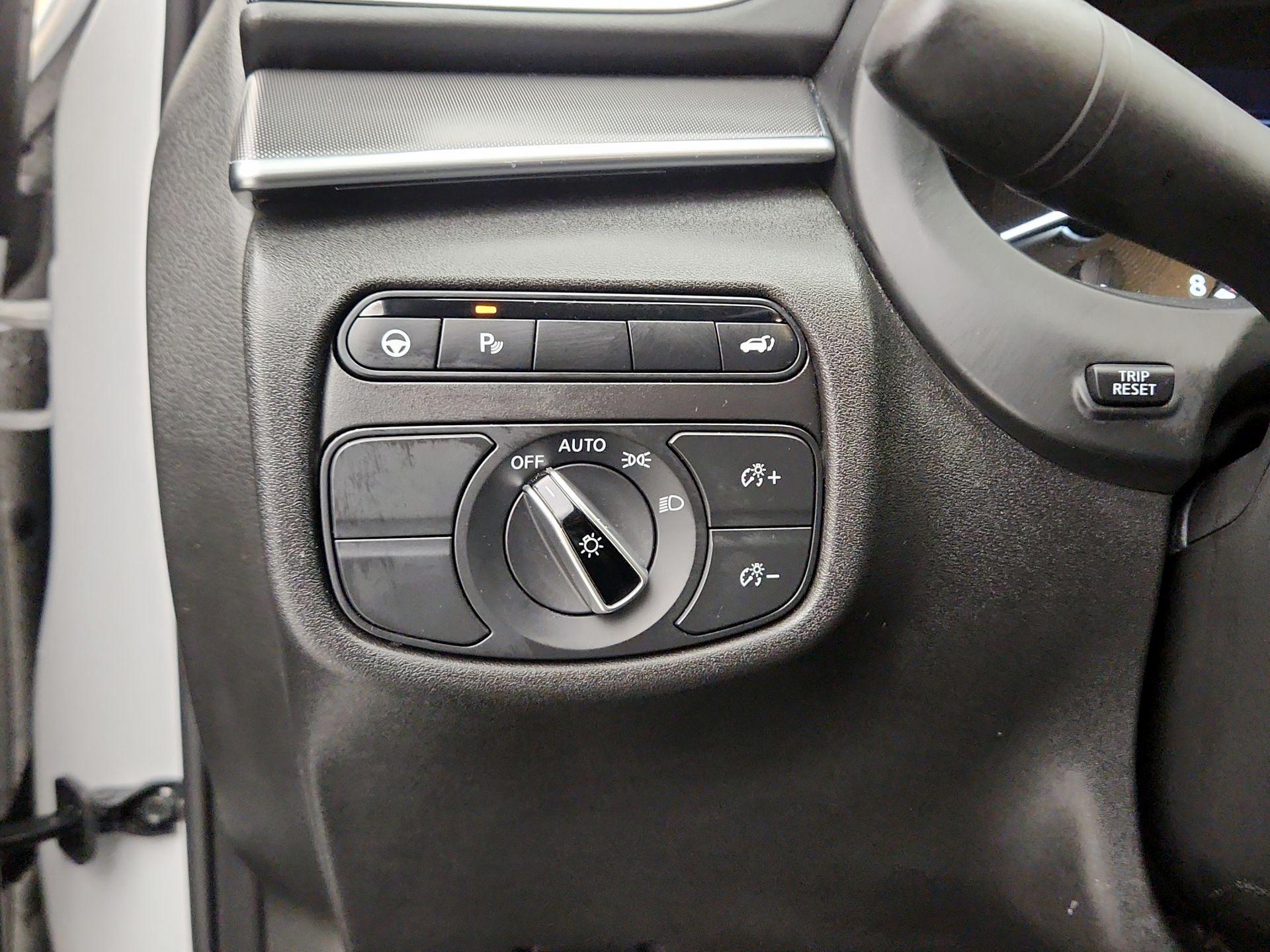 Thumbnail: 2023 INFINITI QX50 - 13