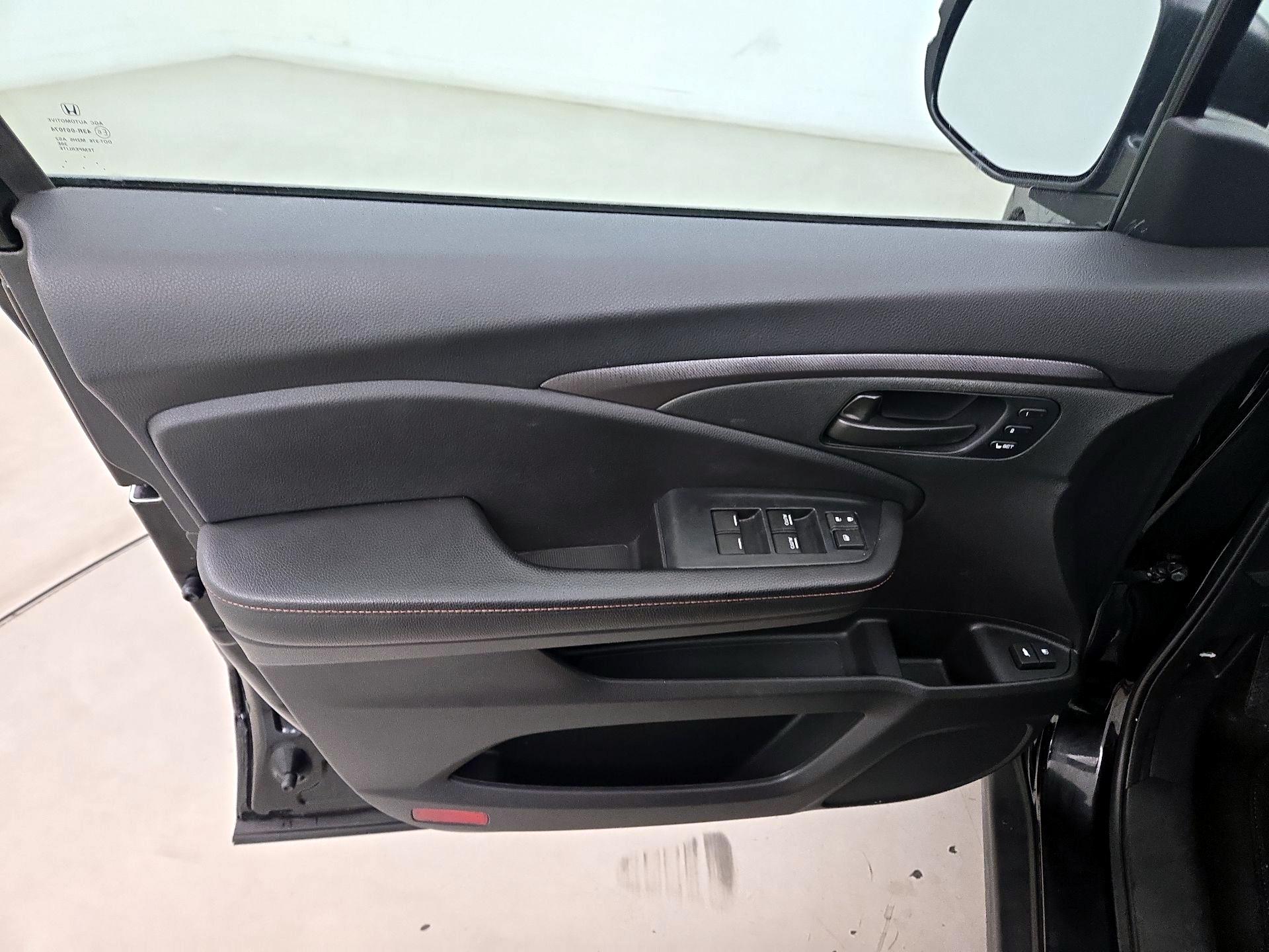 Thumbnail: 2022 Honda Pilot - 12
