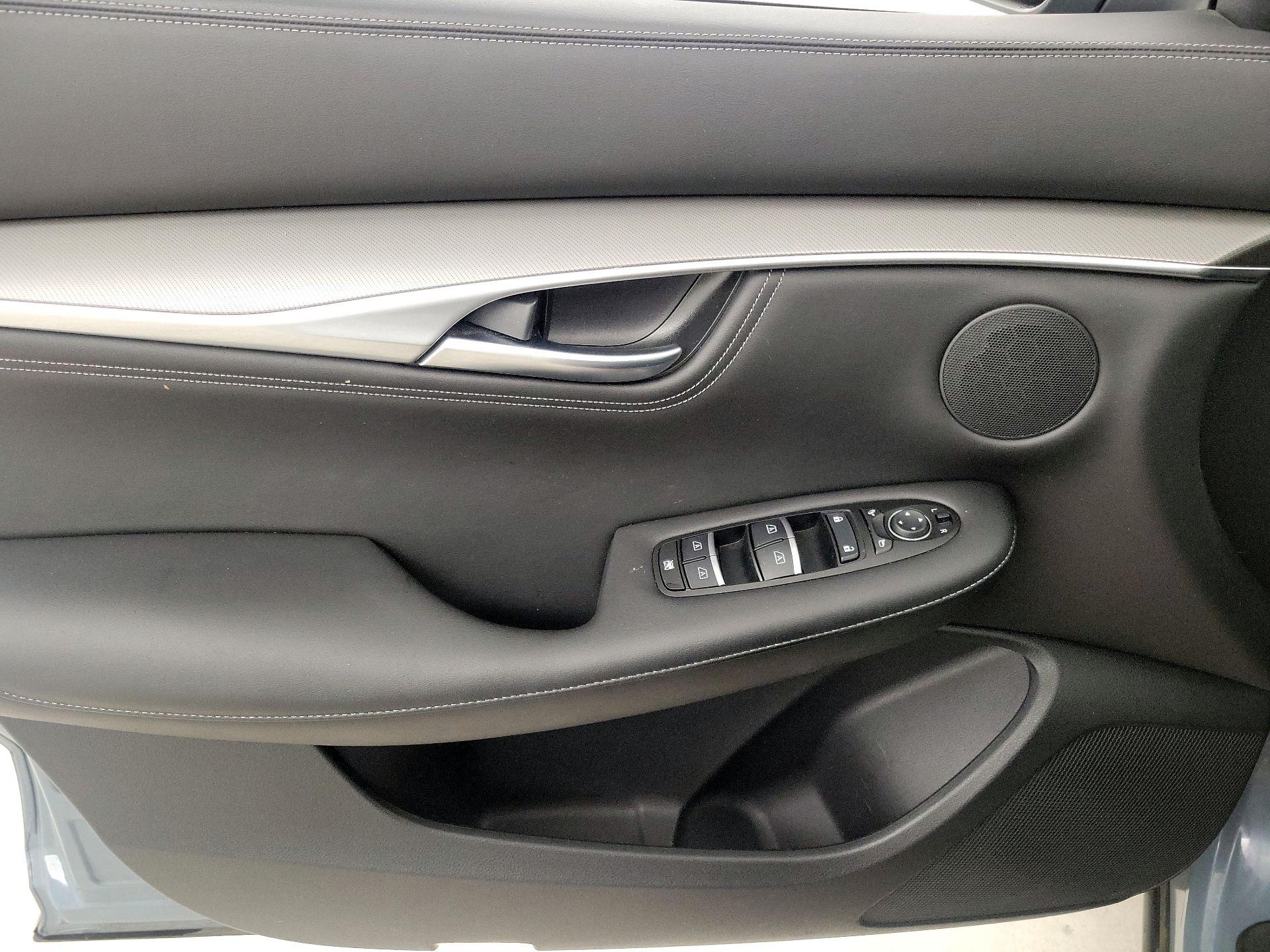 Thumbnail: 2023 INFINITI QX55 - 12