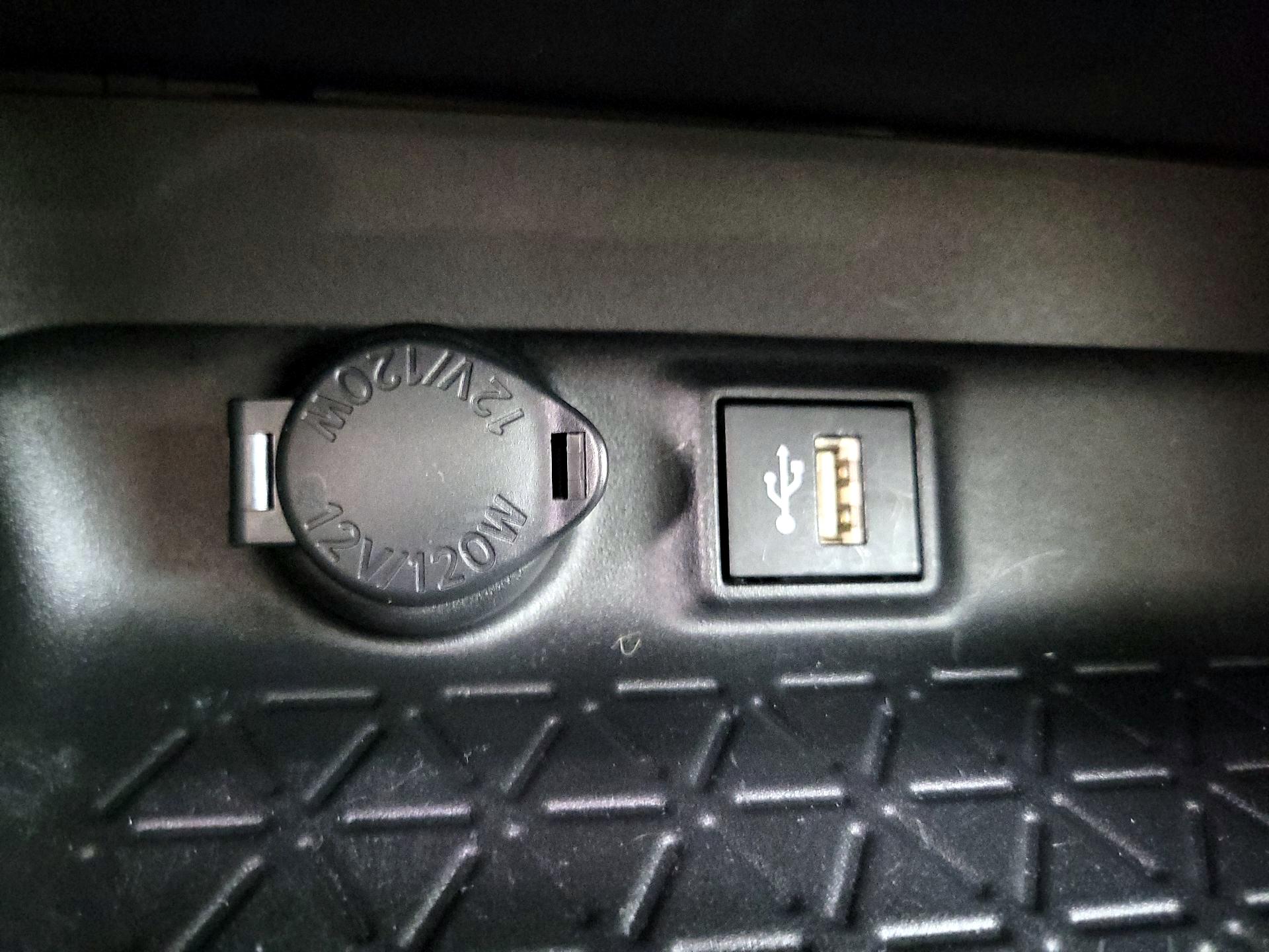 Thumbnail: 2023 Toyota RAV4 - 18