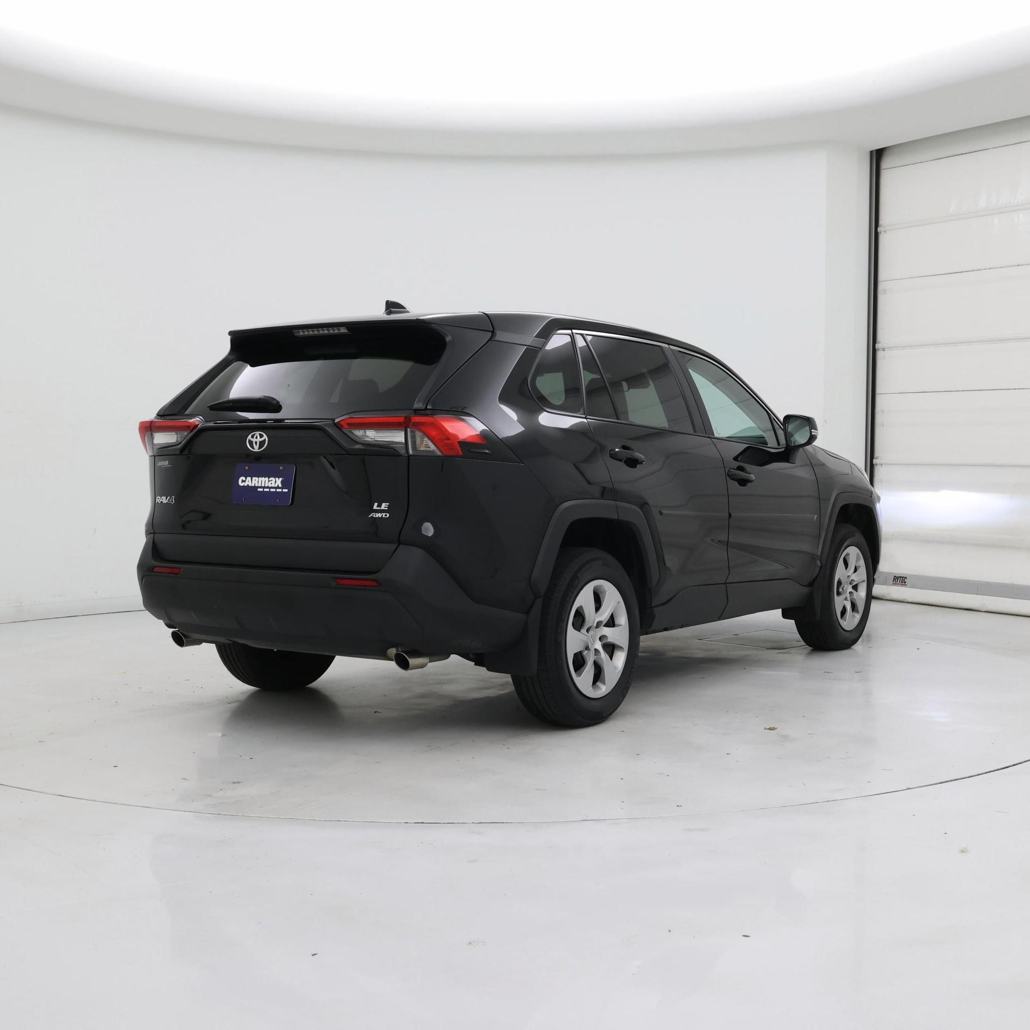 Thumbnail: 2023 Toyota RAV4 - 8