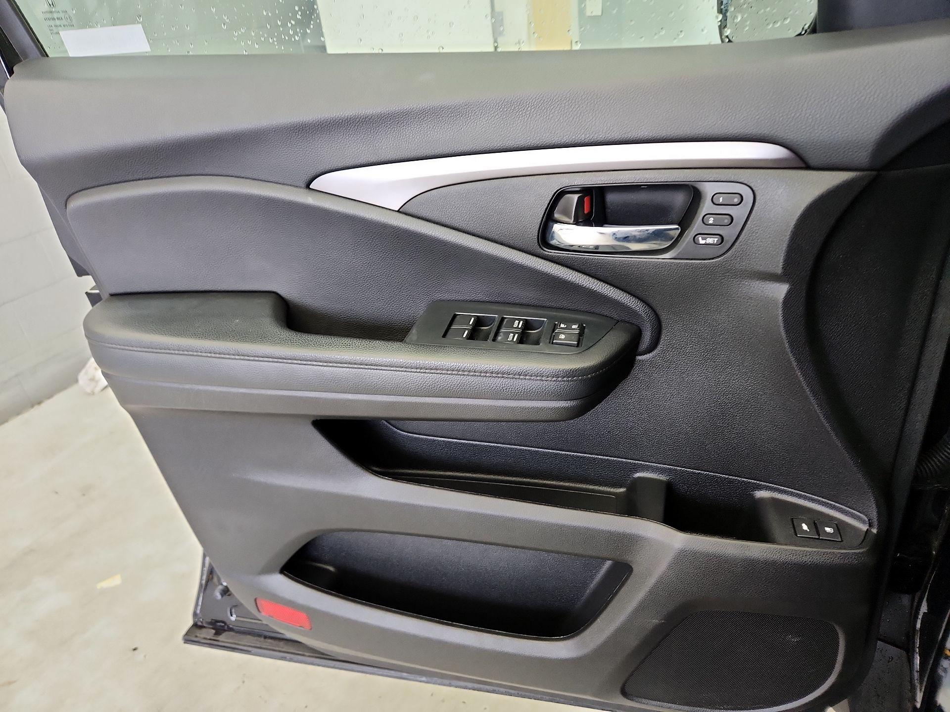 Thumbnail: 2022 Honda Pilot - 13