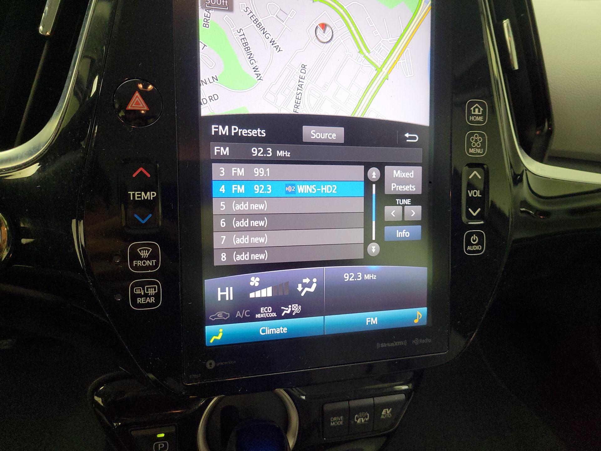 Thumbnail: 2022 Toyota Prius Prime - 16