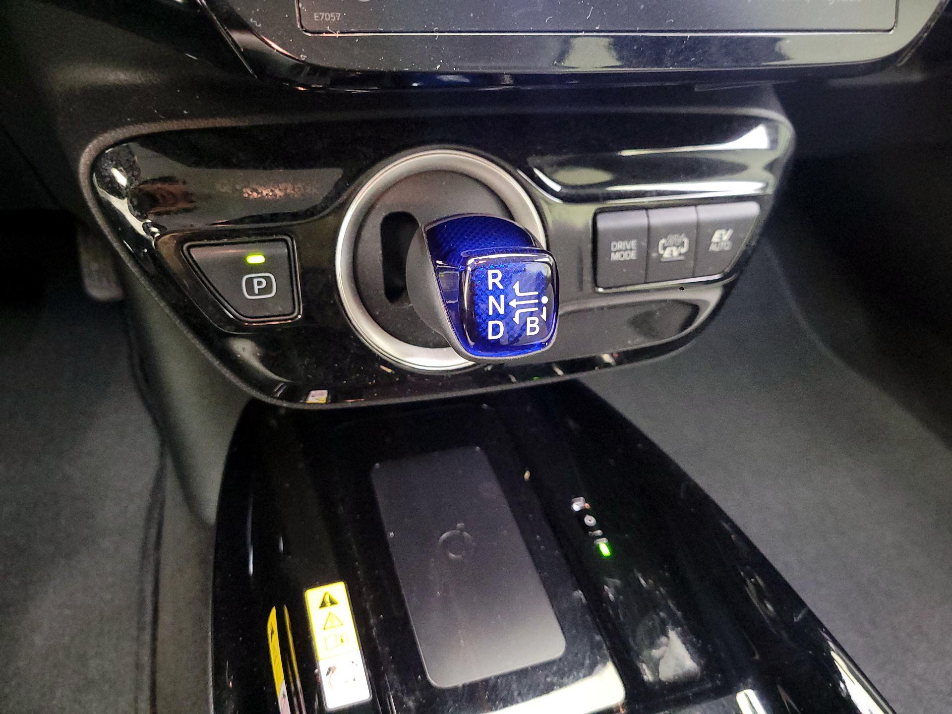 Thumbnail: 2022 Toyota Prius Prime - 18