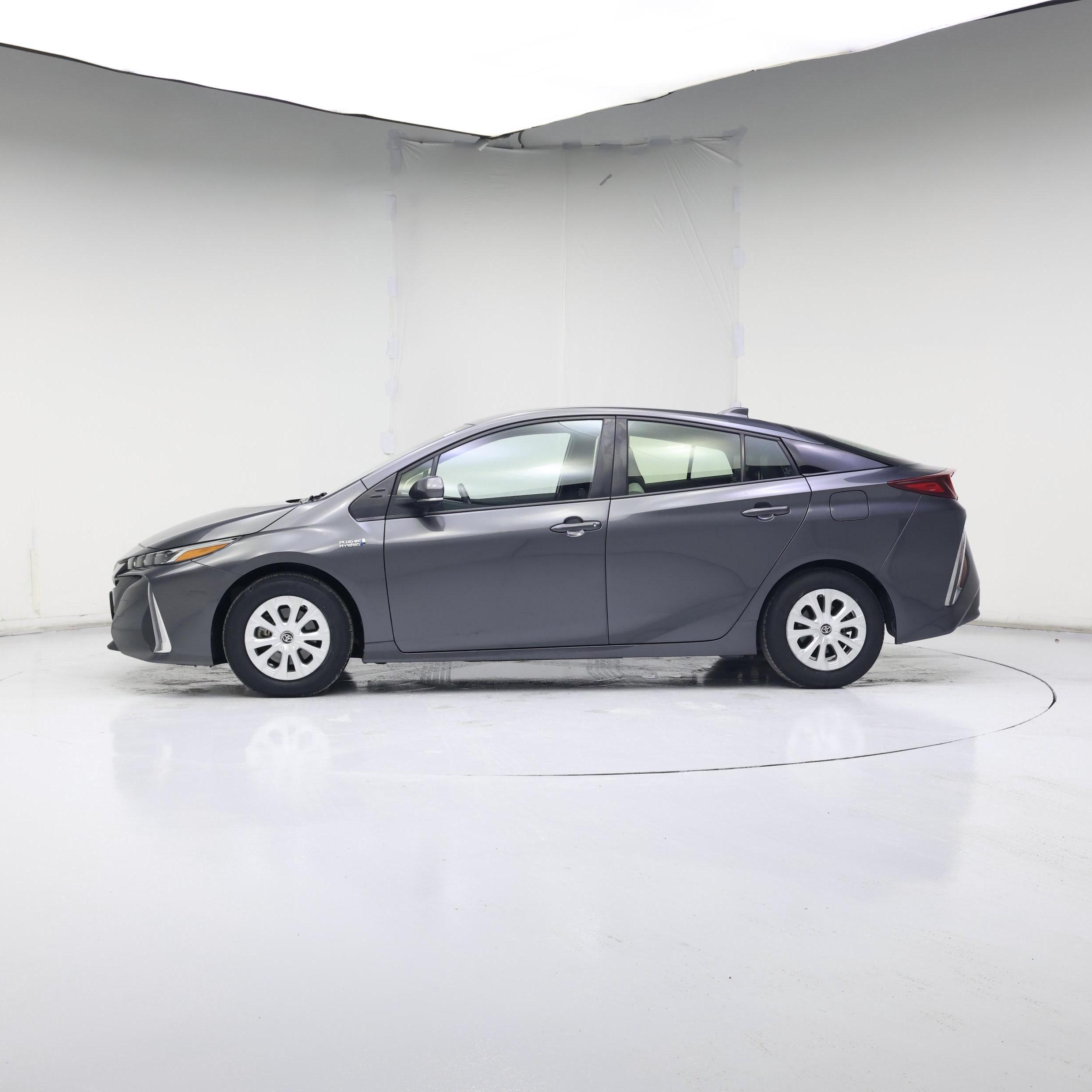 Thumbnail: 2022 Toyota Prius Prime - 3