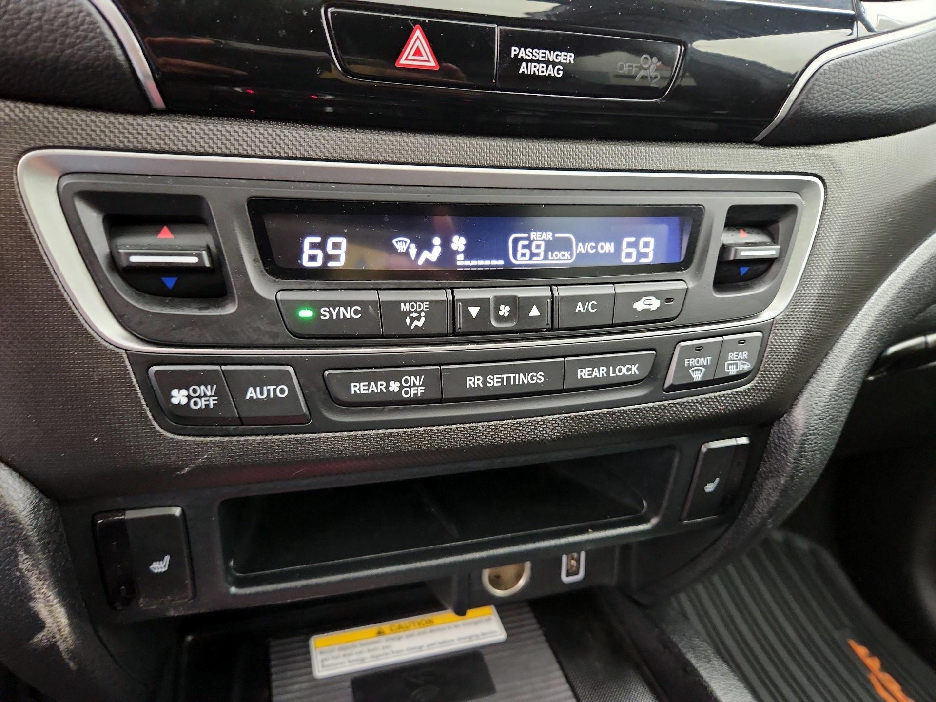 Thumbnail: 2022 Honda Pilot - 16