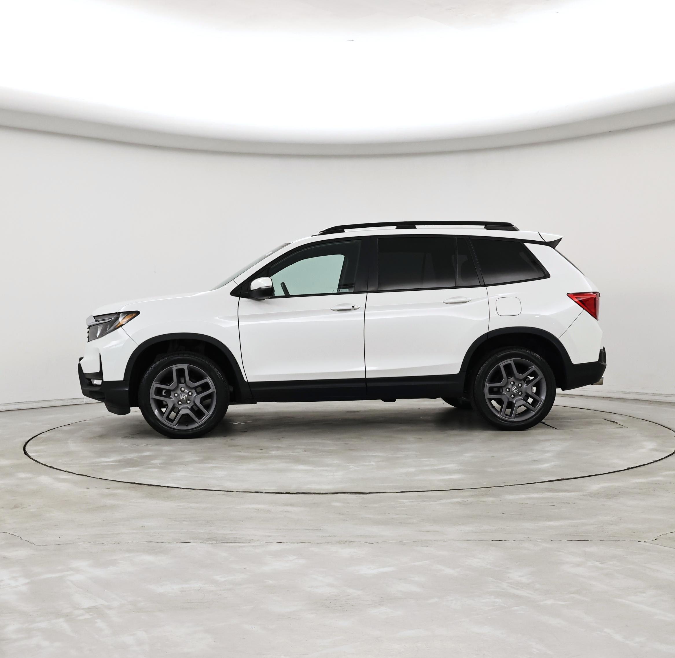 Thumbnail: 2023 Honda Passport - 3