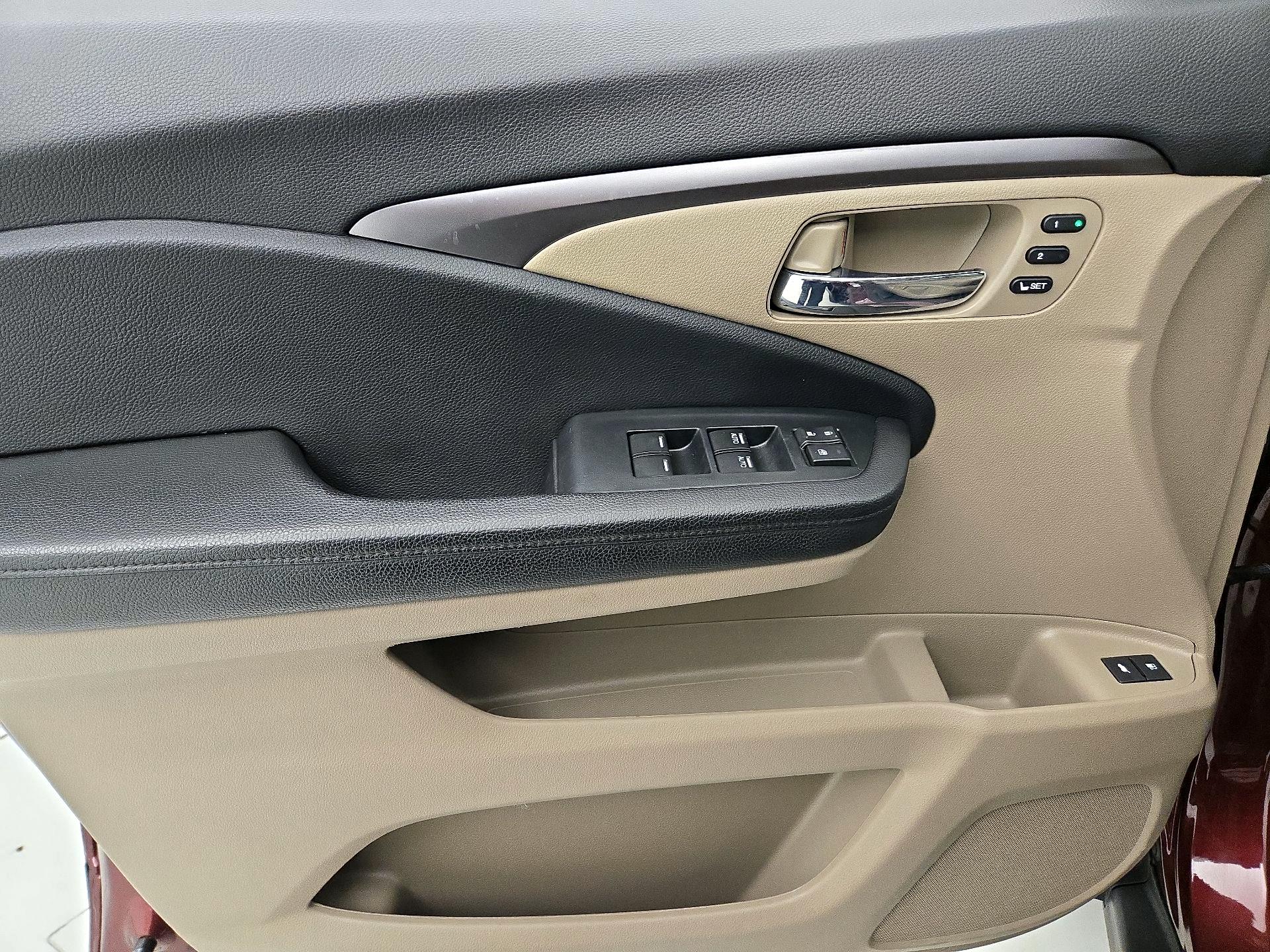 Thumbnail: 2022 Honda Pilot - 12