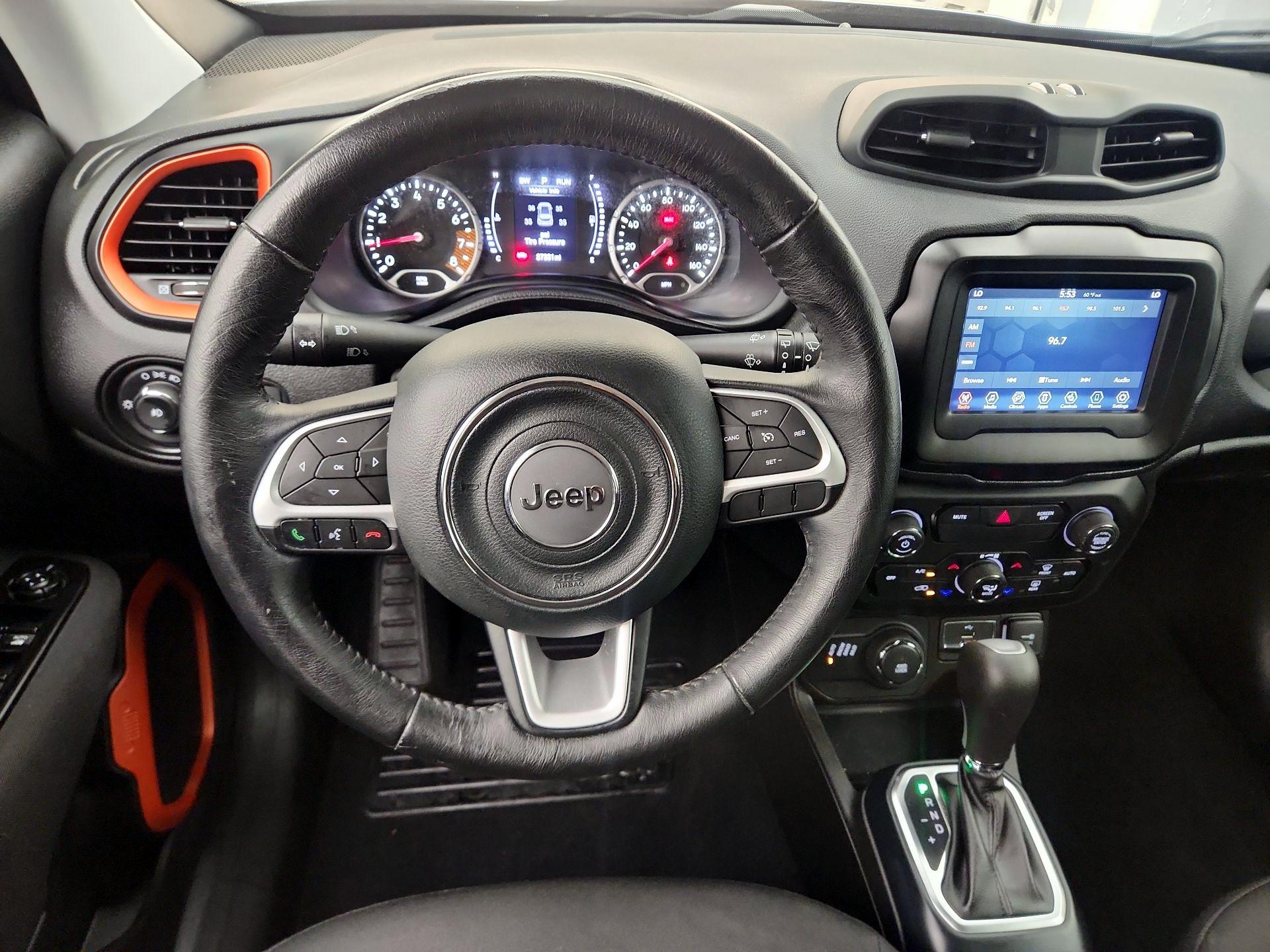 Thumbnail: 2020 Jeep Renegade - 10