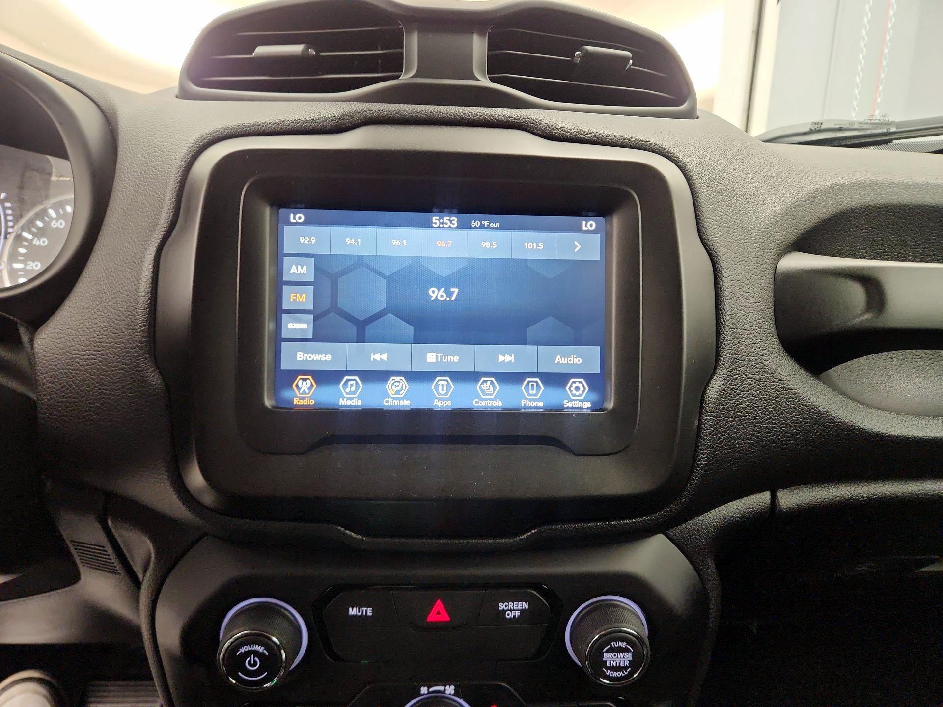 Thumbnail: 2020 Jeep Renegade - 15