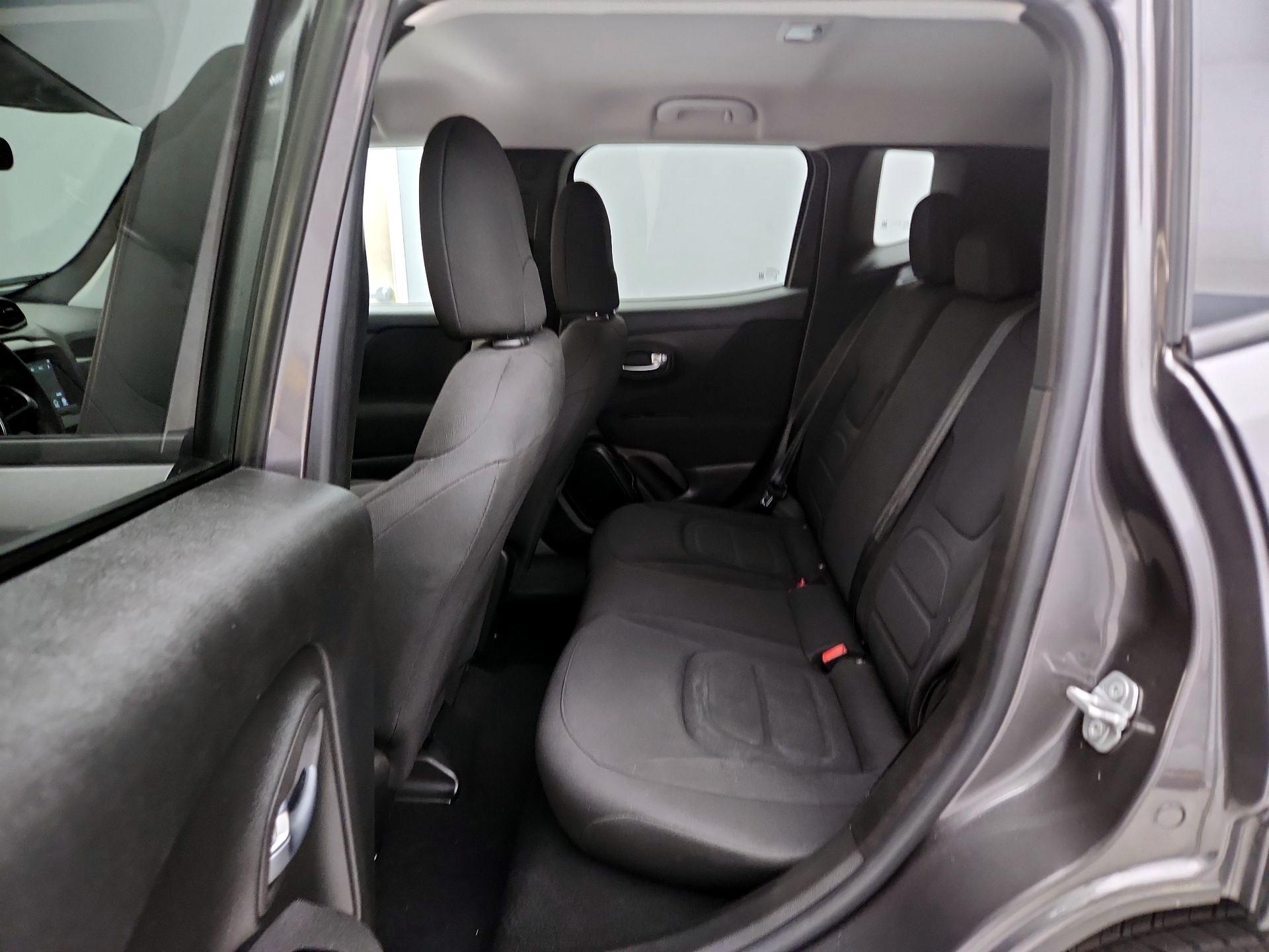 Thumbnail: 2020 Jeep Renegade - 19