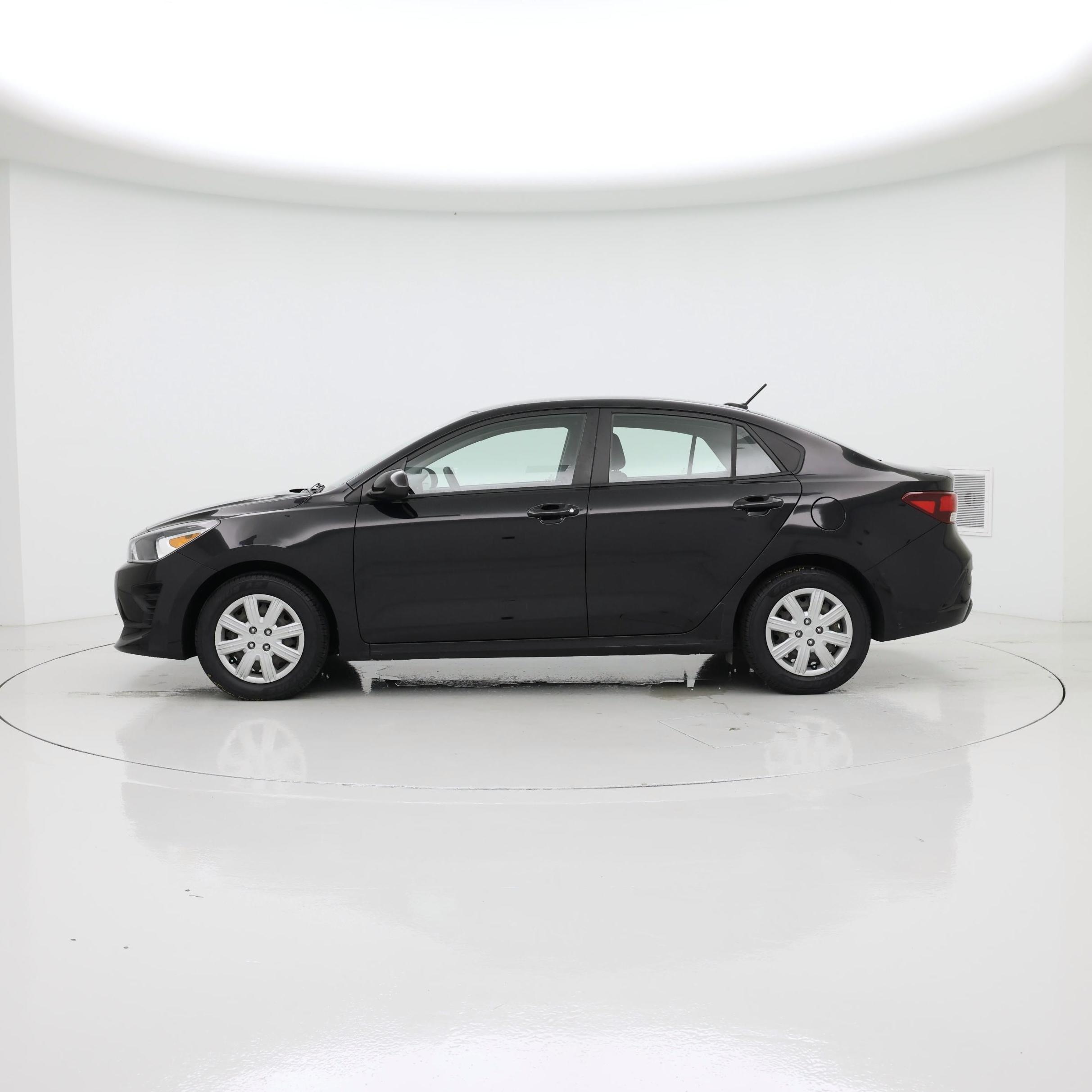 Thumbnail: 2021 Kia Rio - 3