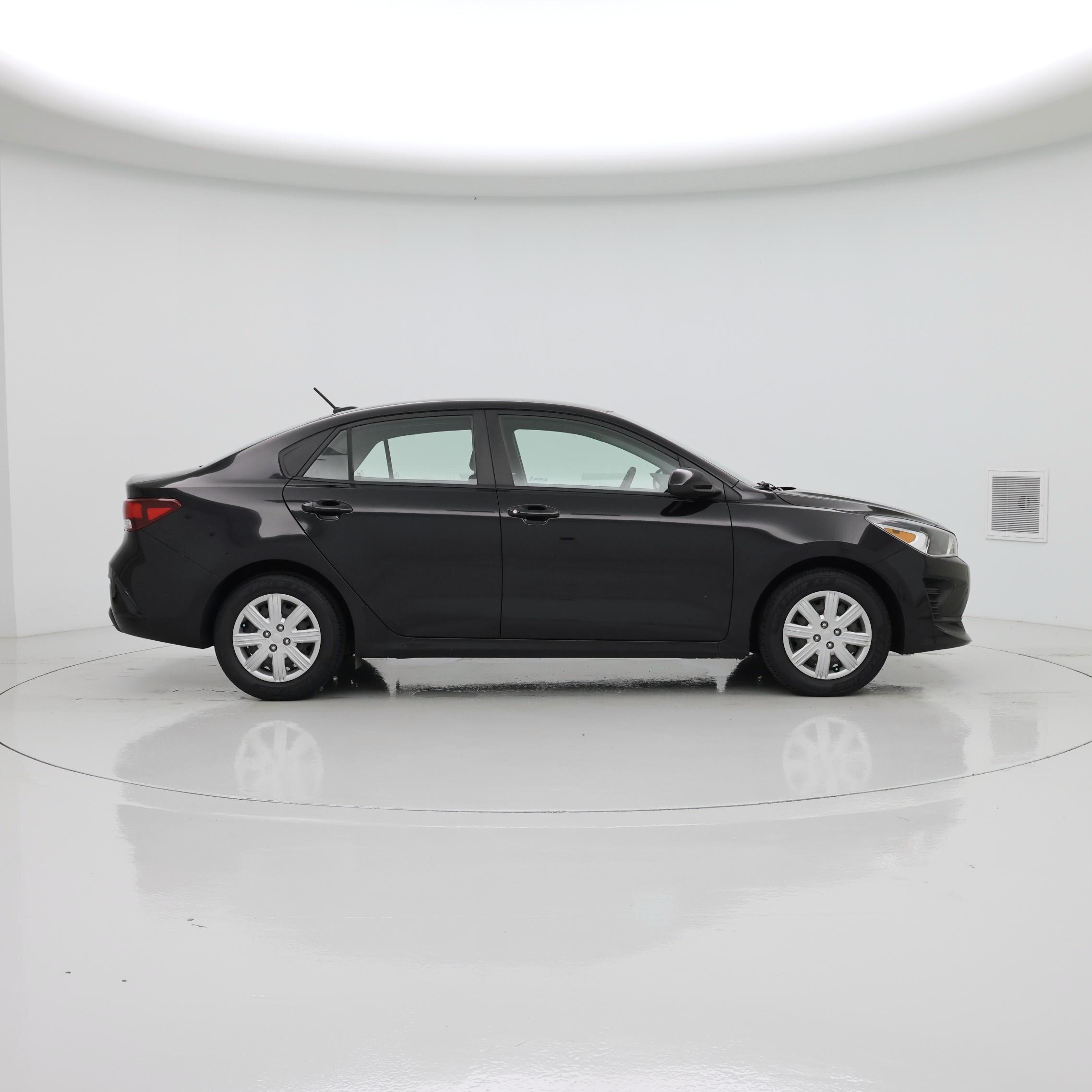 Thumbnail: 2021 Kia Rio - 7