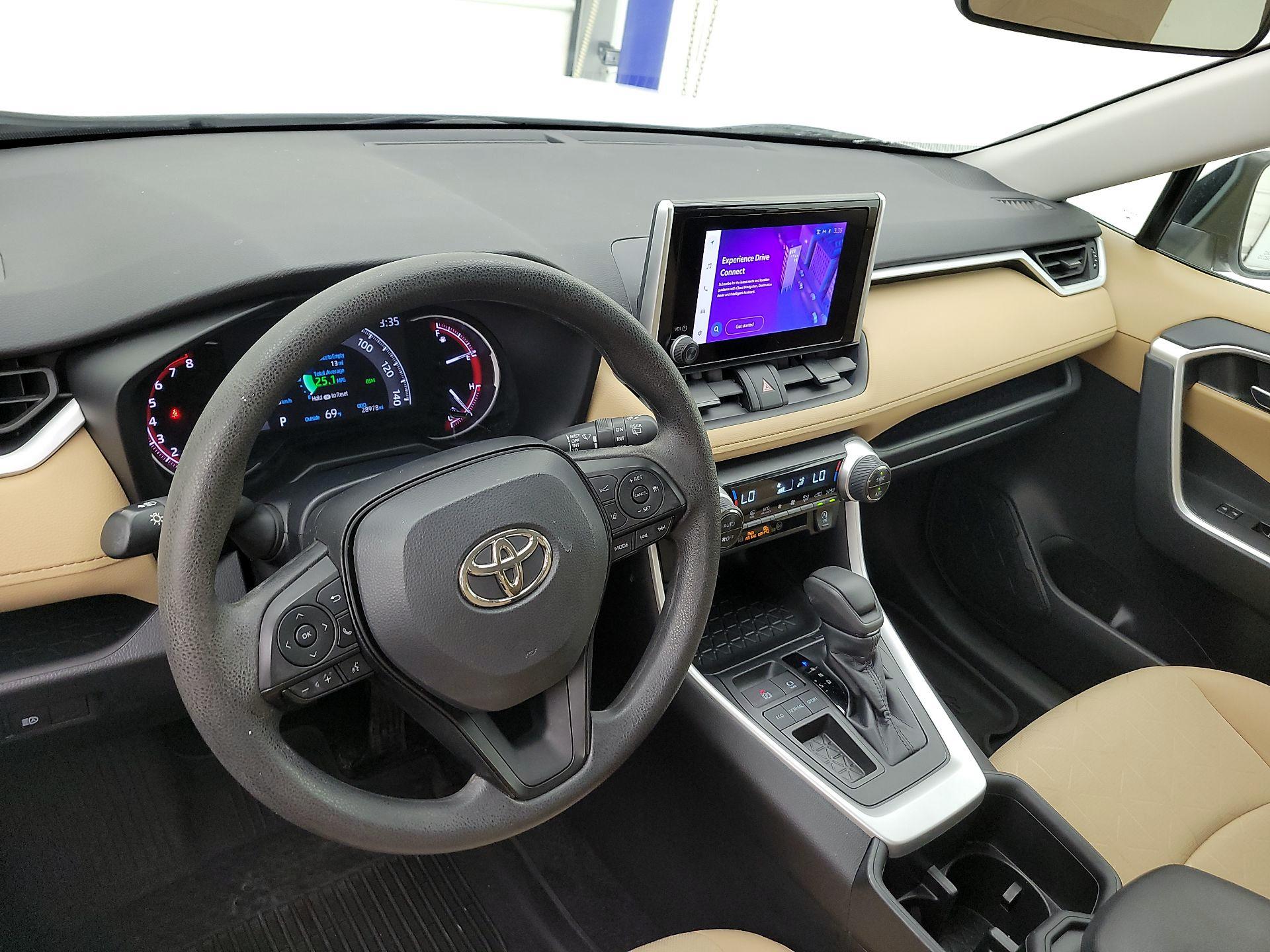 Thumbnail: 2023 Toyota RAV4 - 9