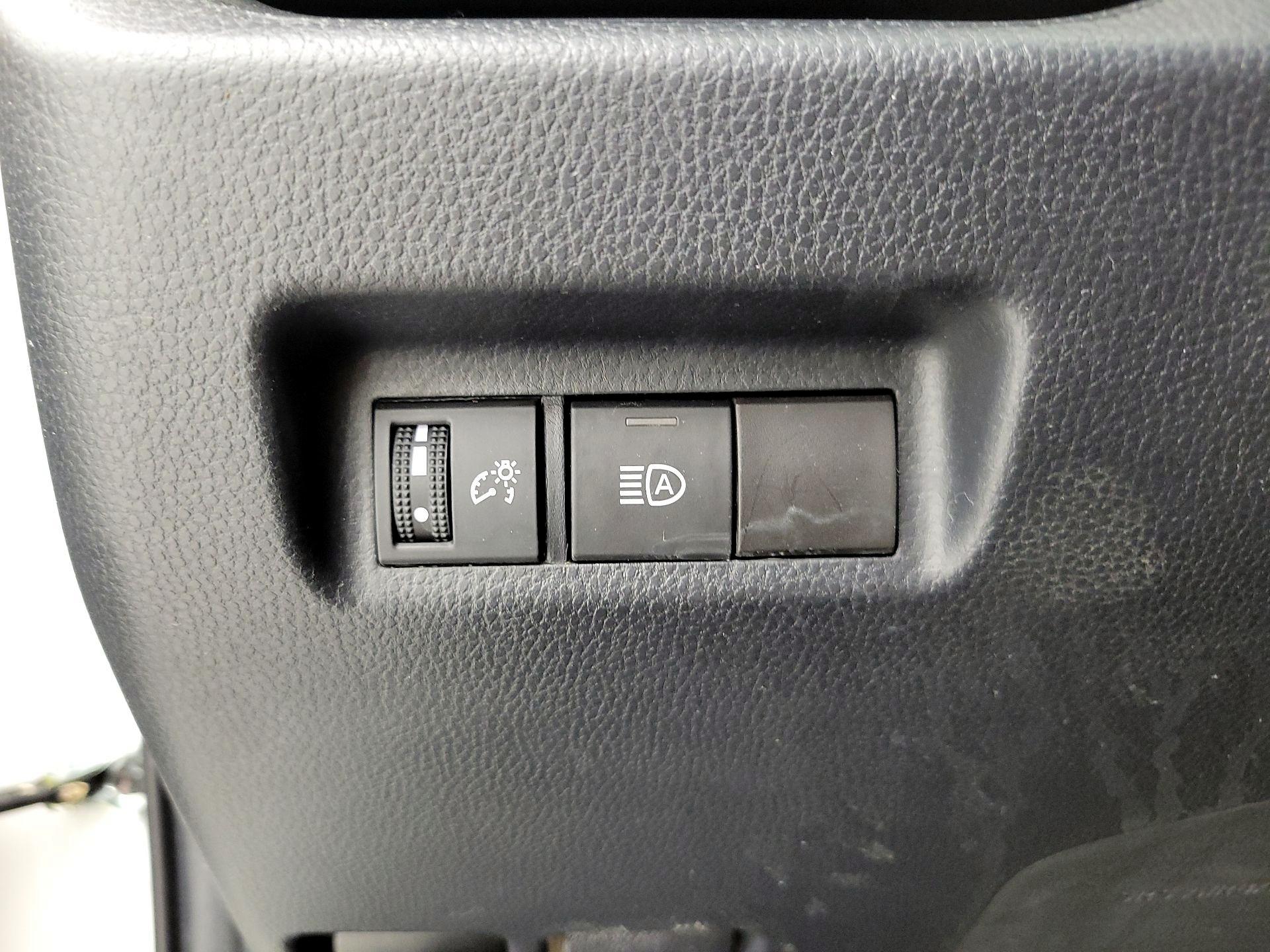 Thumbnail: 2023 Toyota RAV4 - 13