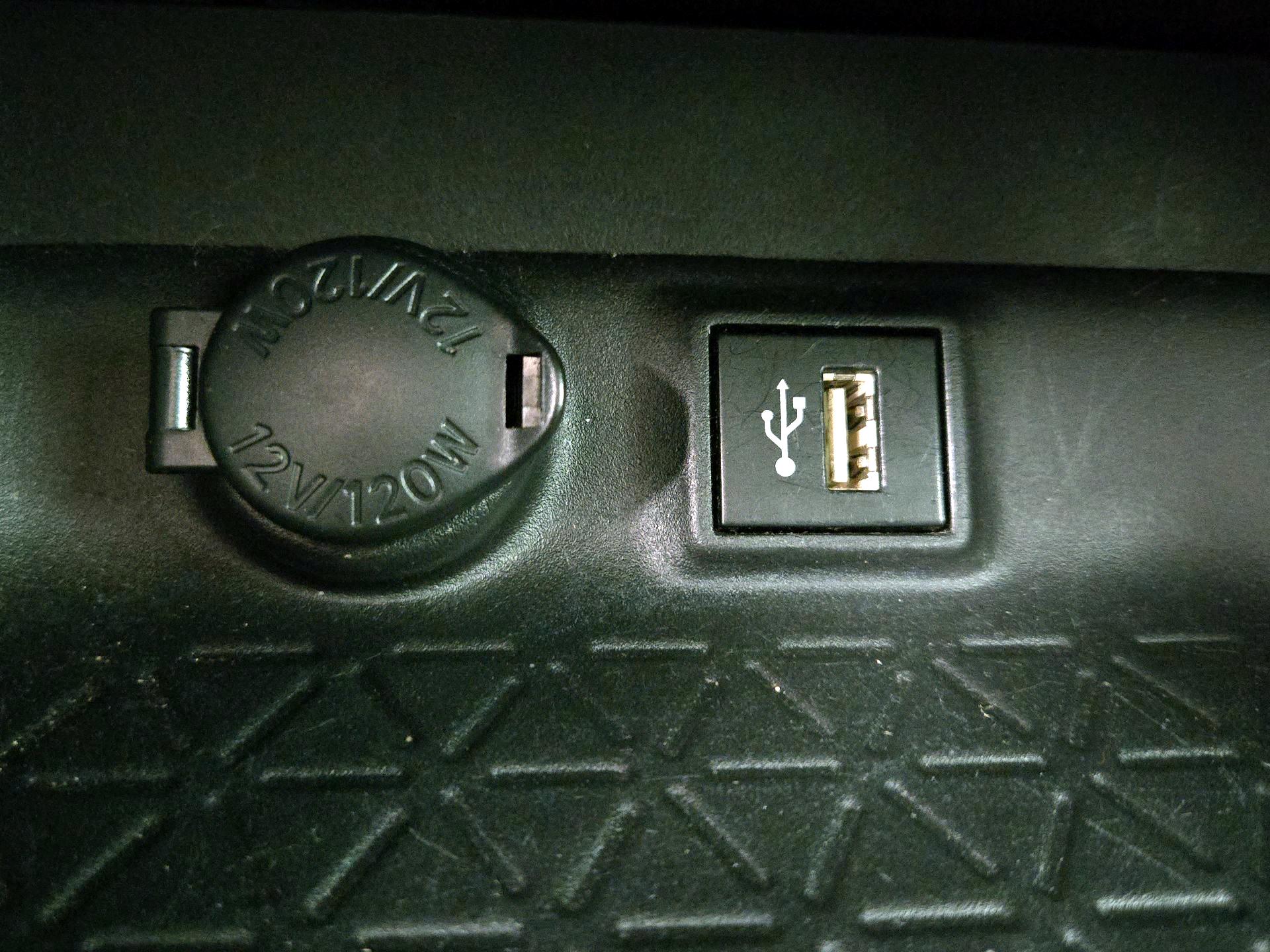 Thumbnail: 2024 Toyota RAV4 - 18