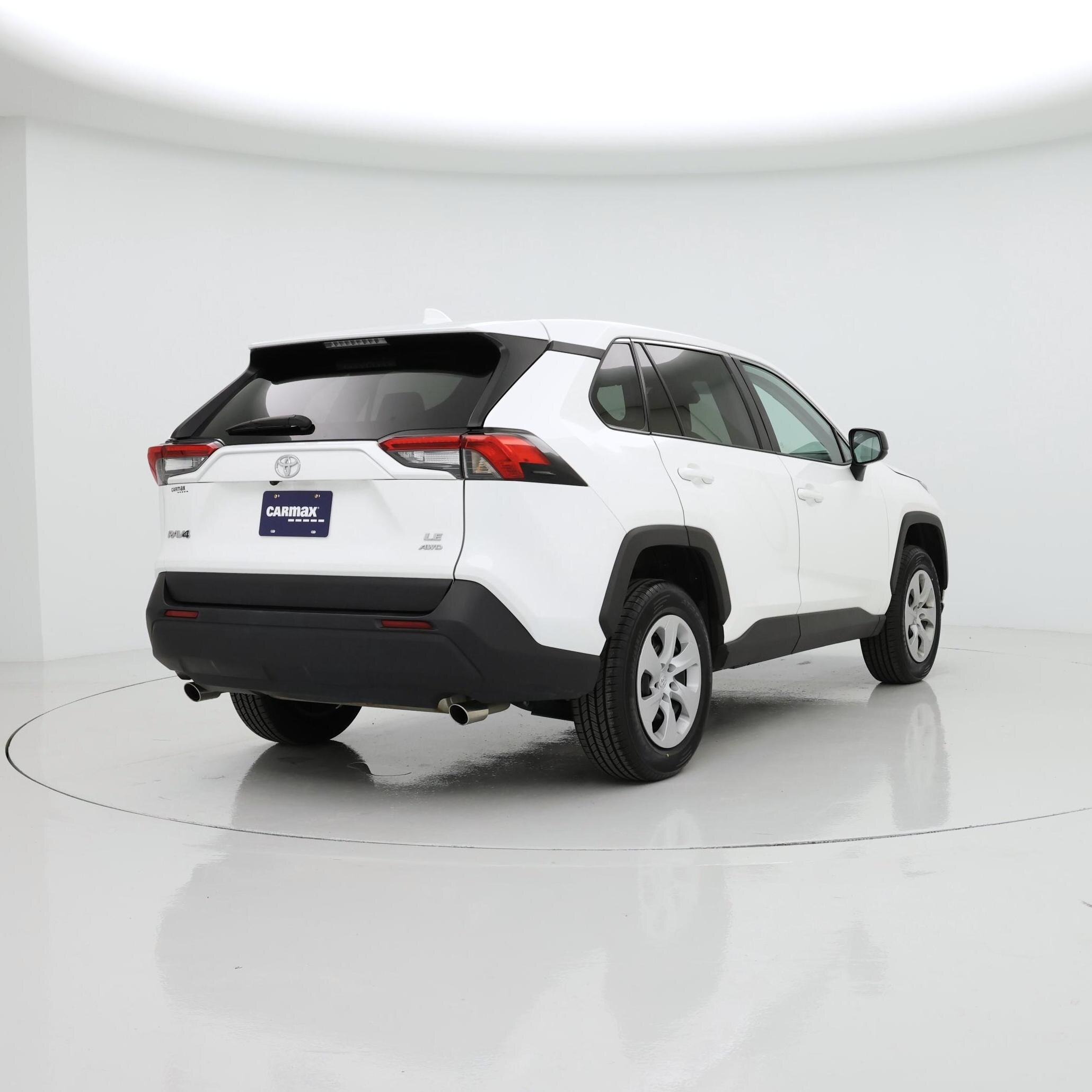 Thumbnail: 2024 Toyota RAV4 - 8